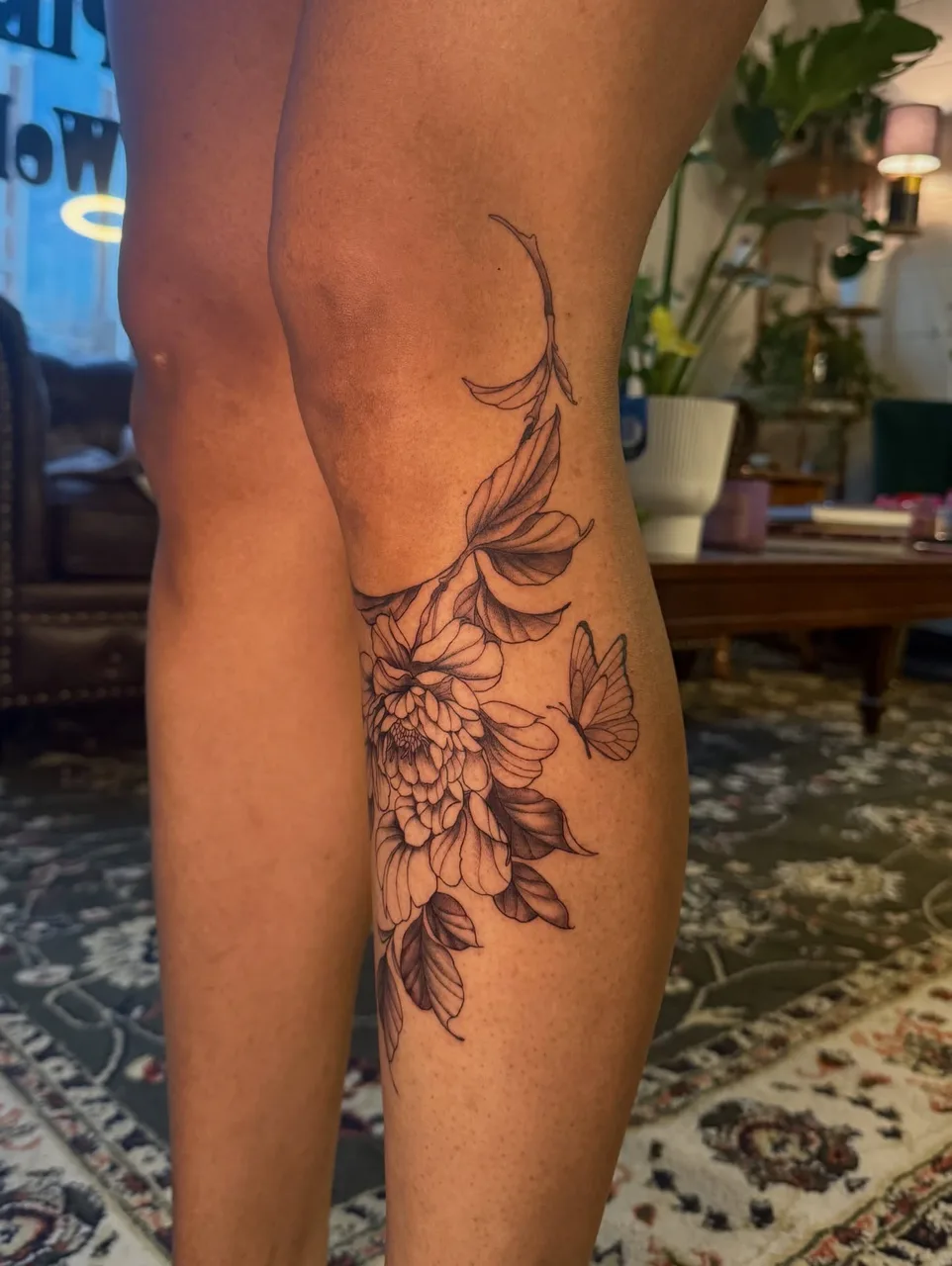 Tattoo by @emprintedd β black_and_grey