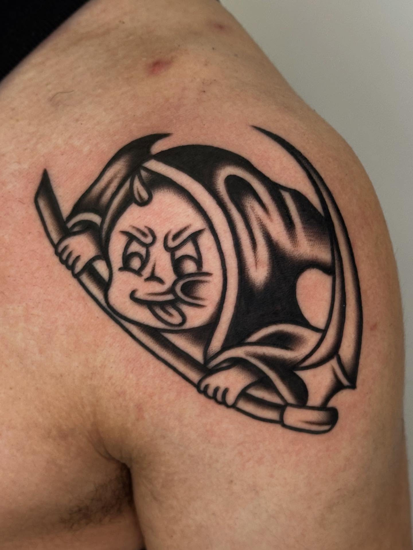 Tattoo by @koonta_tattoo — black_and_grey