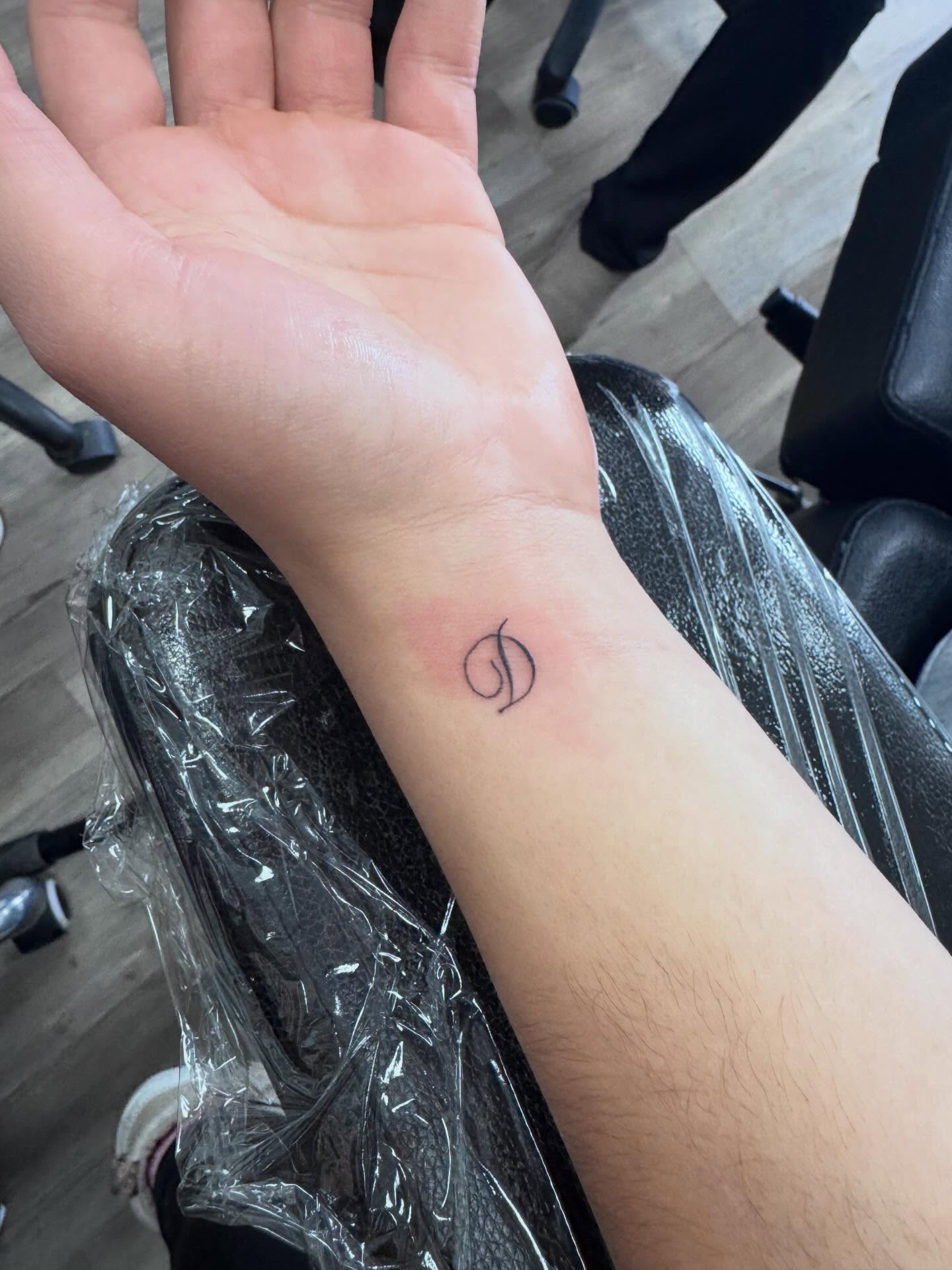Tattoo by @savageshenise β fine_line