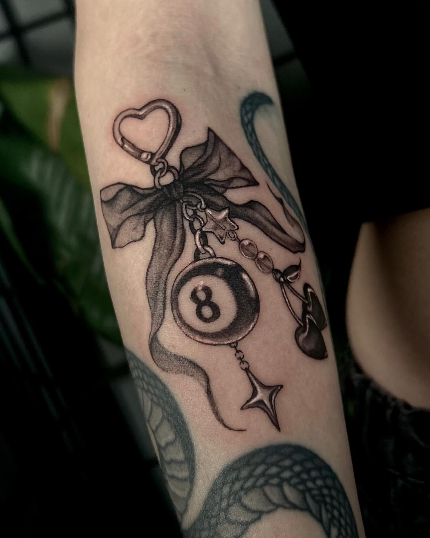Tattoo by @pixisoda โ black_and_grey