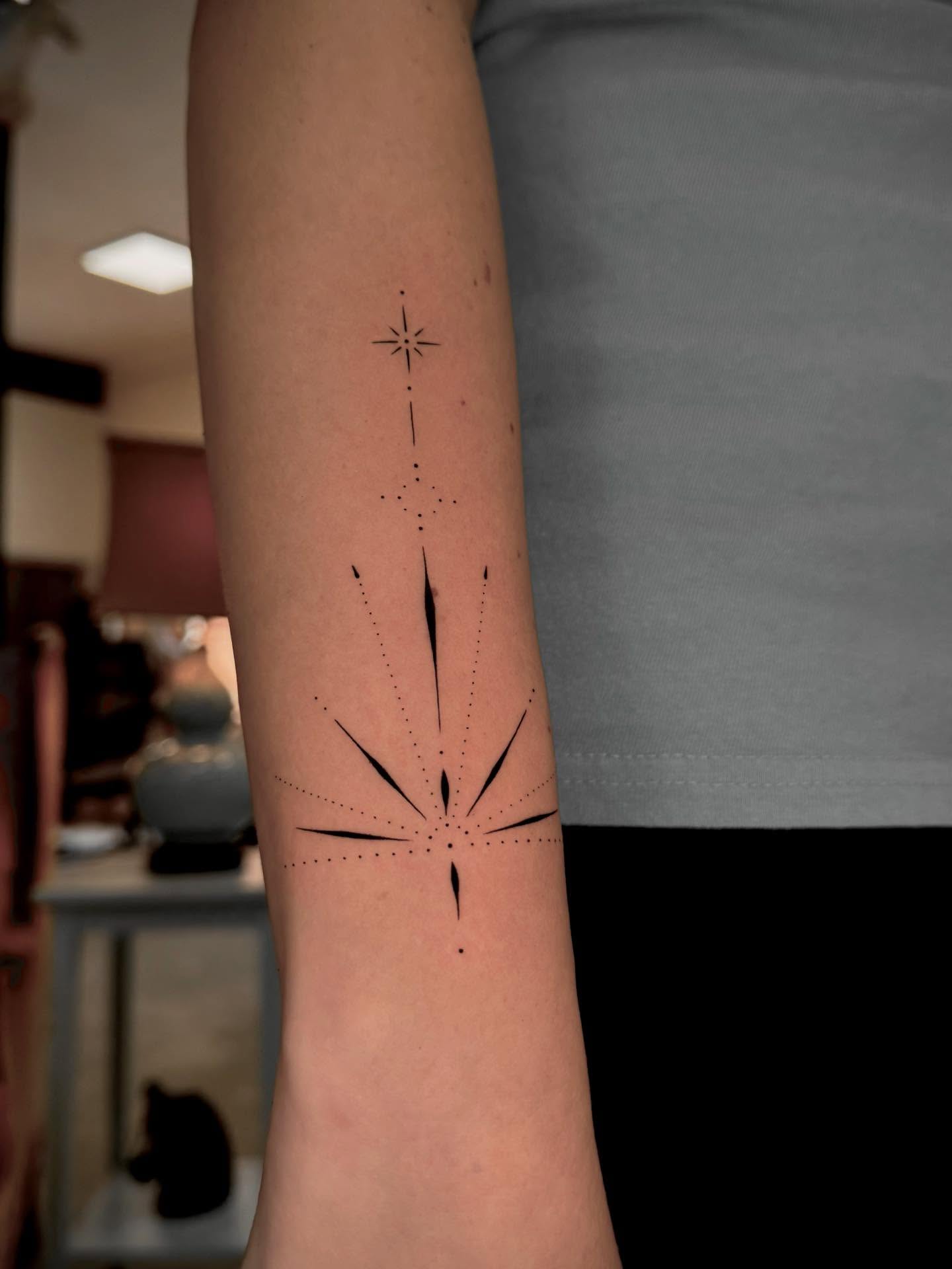 Tattoo by @tattoowithli — dotwork, geometric