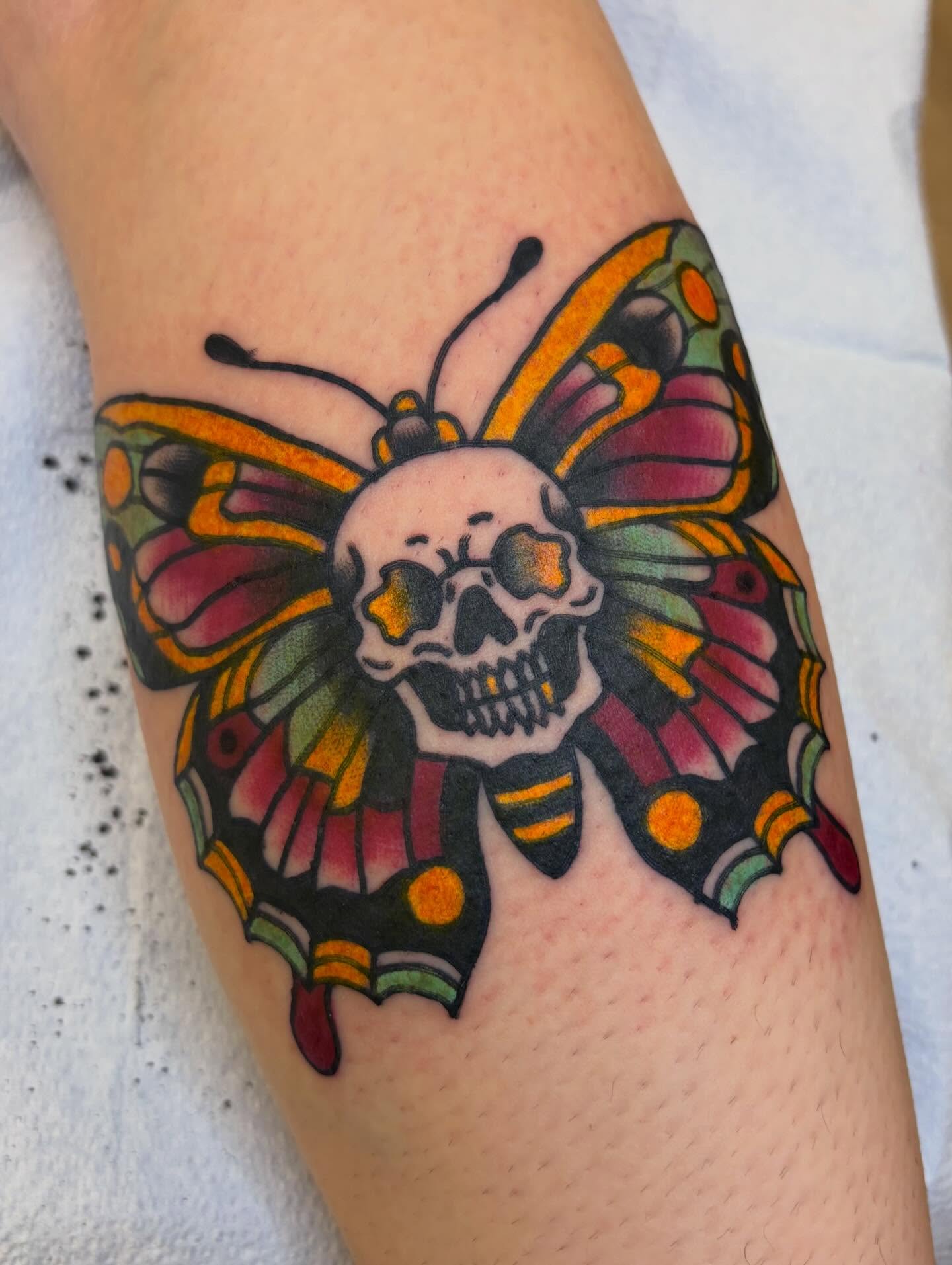 Tattoo by @mikescarpatitattoo — american_traditional