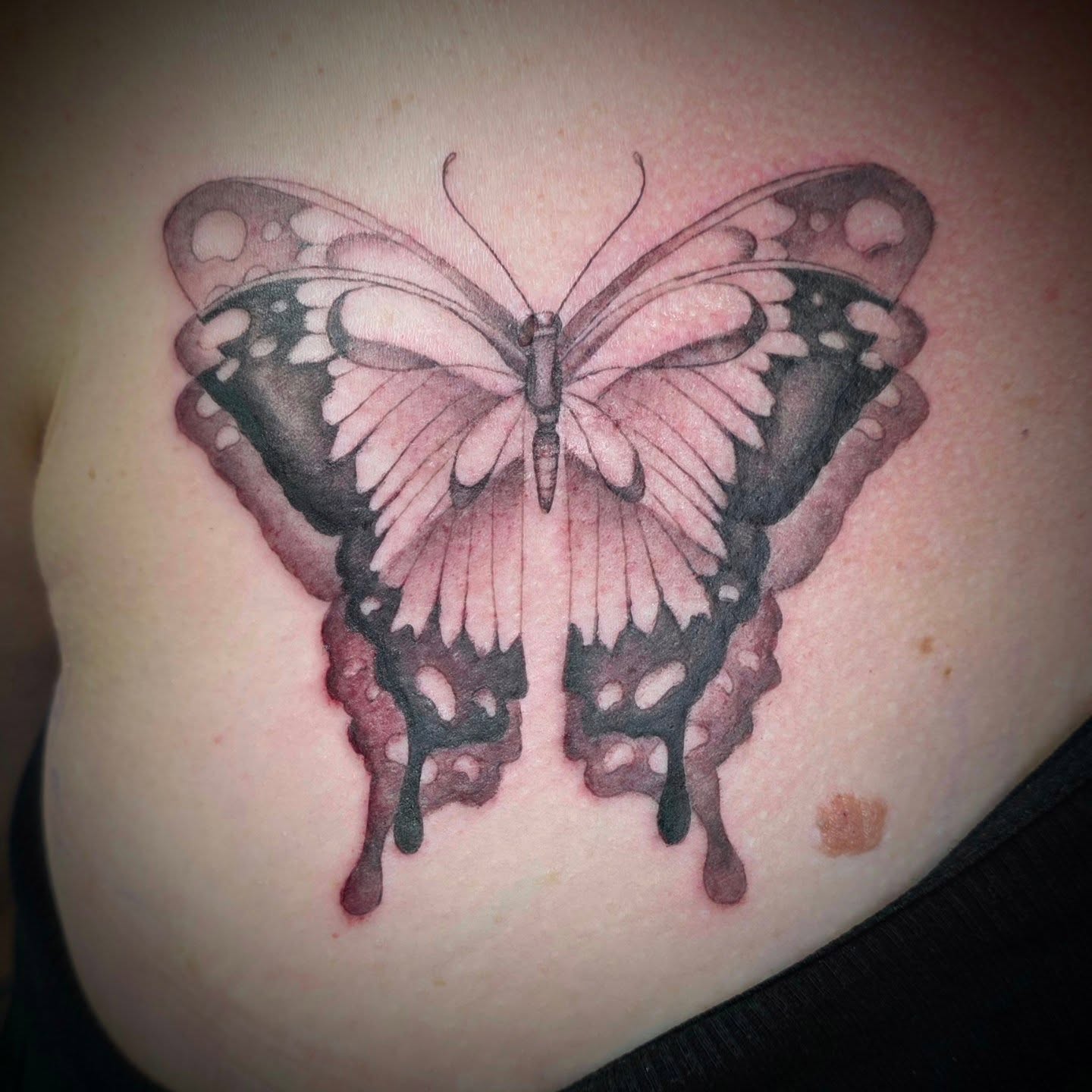Tattoo by @girlroni — realism