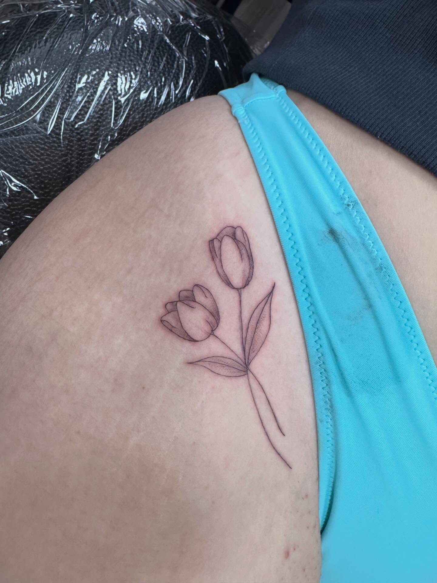 Tattoo by @savageshenise β fine_line