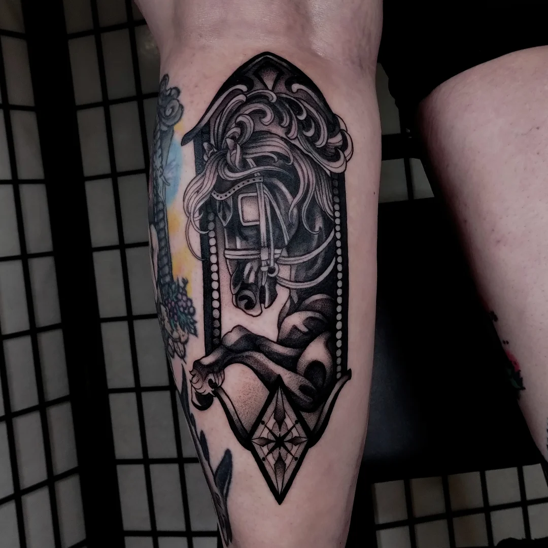 Tattoo by @wren.m.a.d.d β black_and_grey, geometric