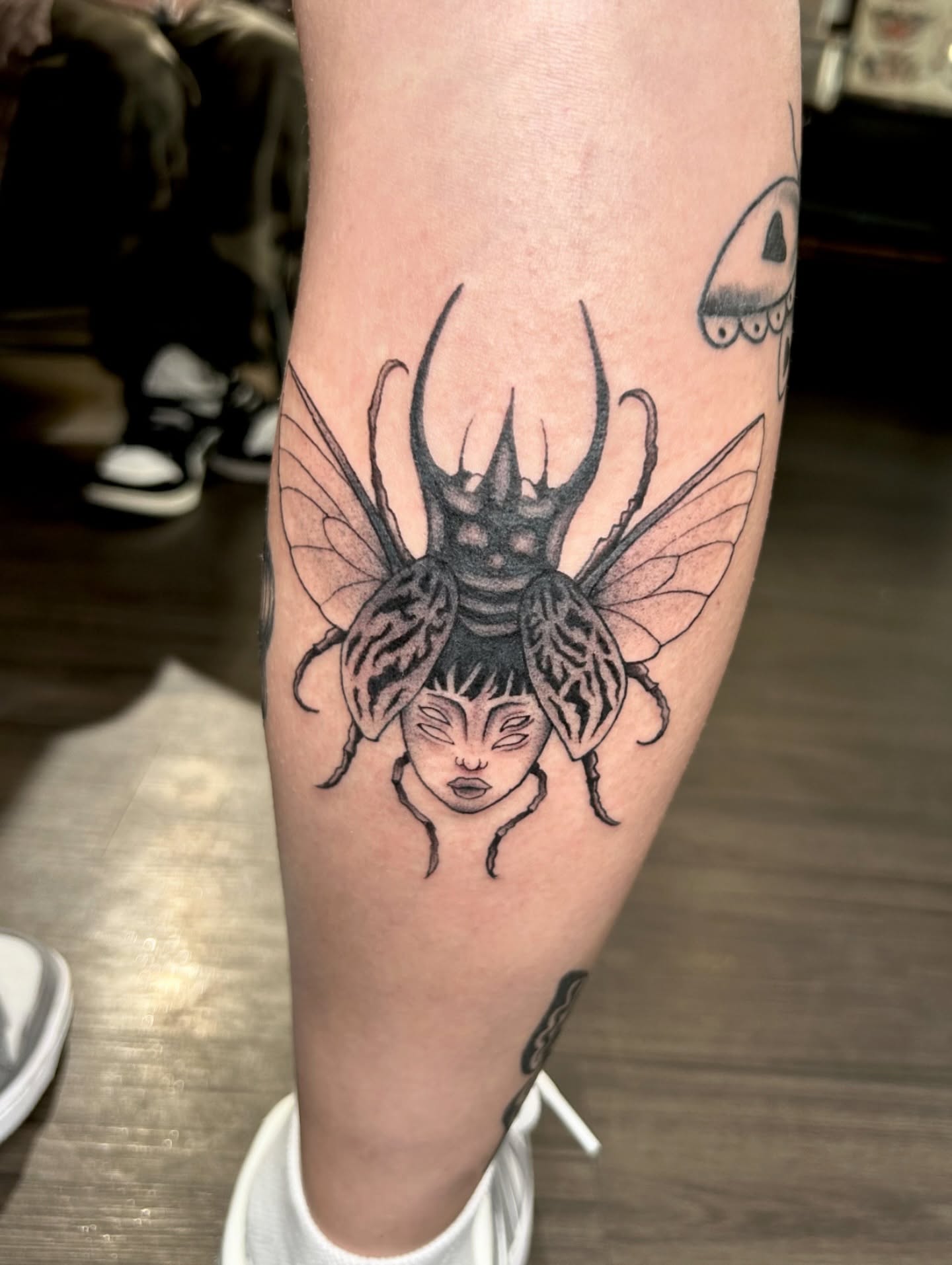 Tattoo by @reymon_tattoos — black_and_grey