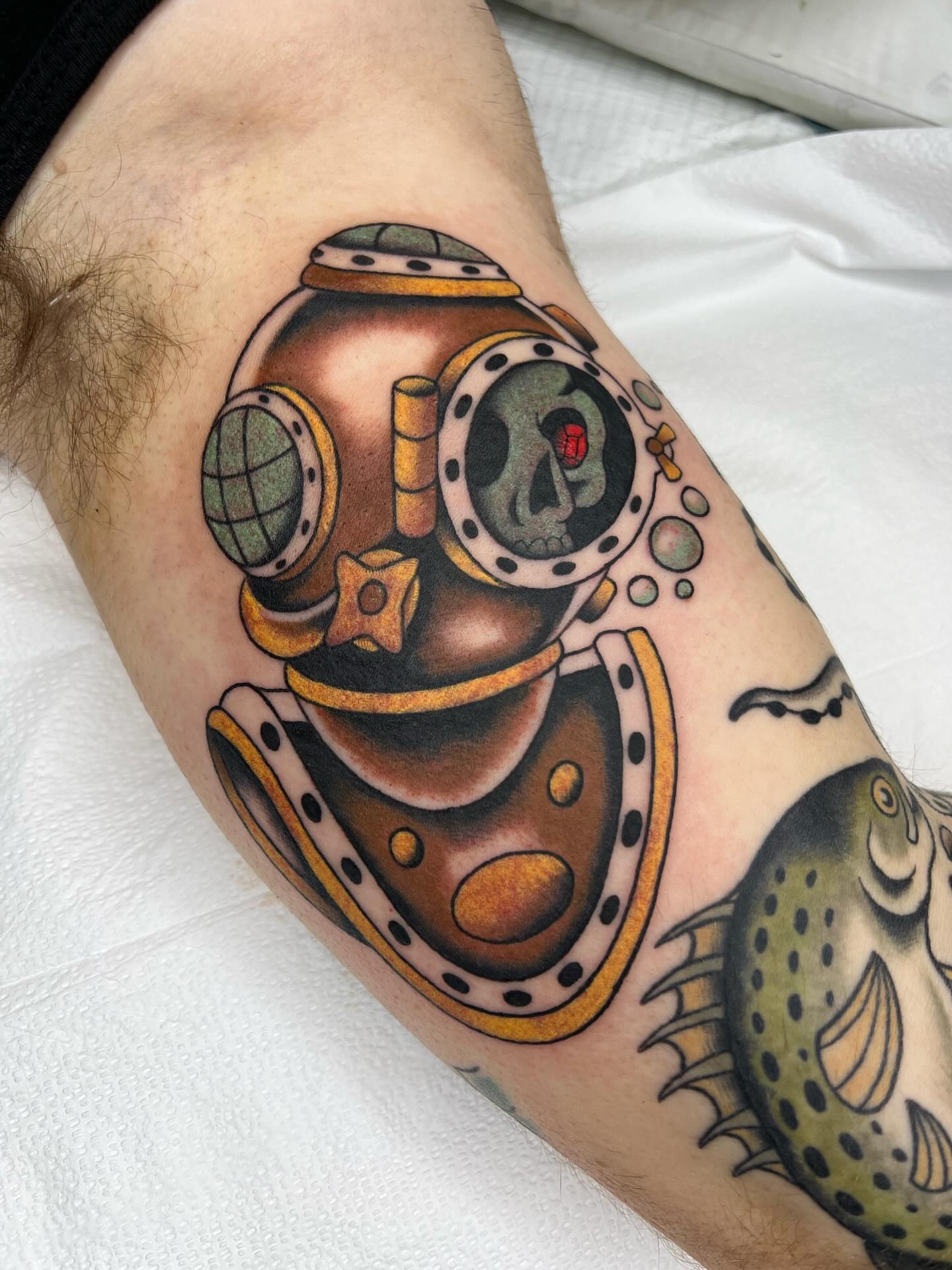 Tattoo by @hannahtattana — american_traditional