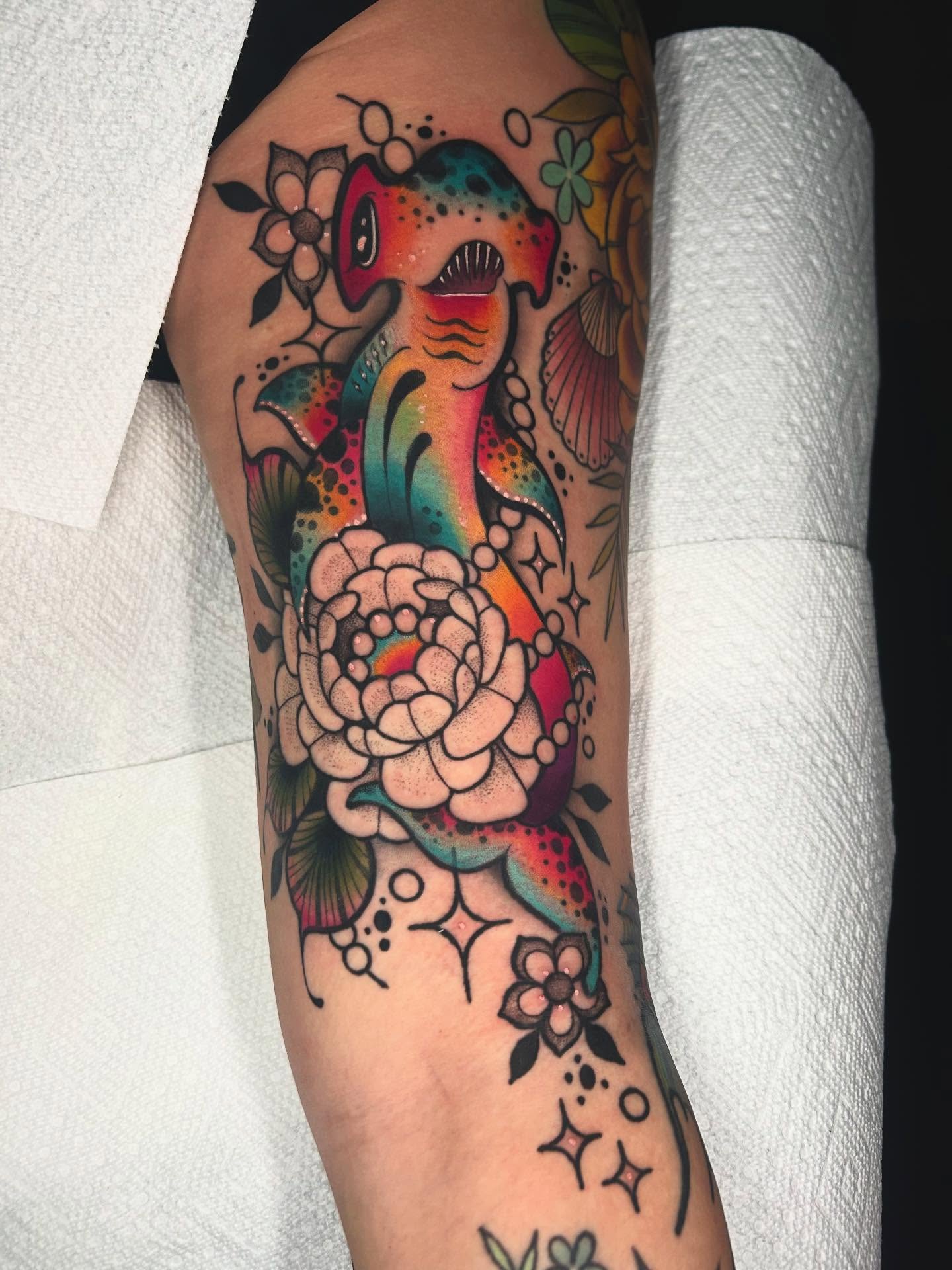 Tattoo by @beltanebeetattoo — new_school, dotwork