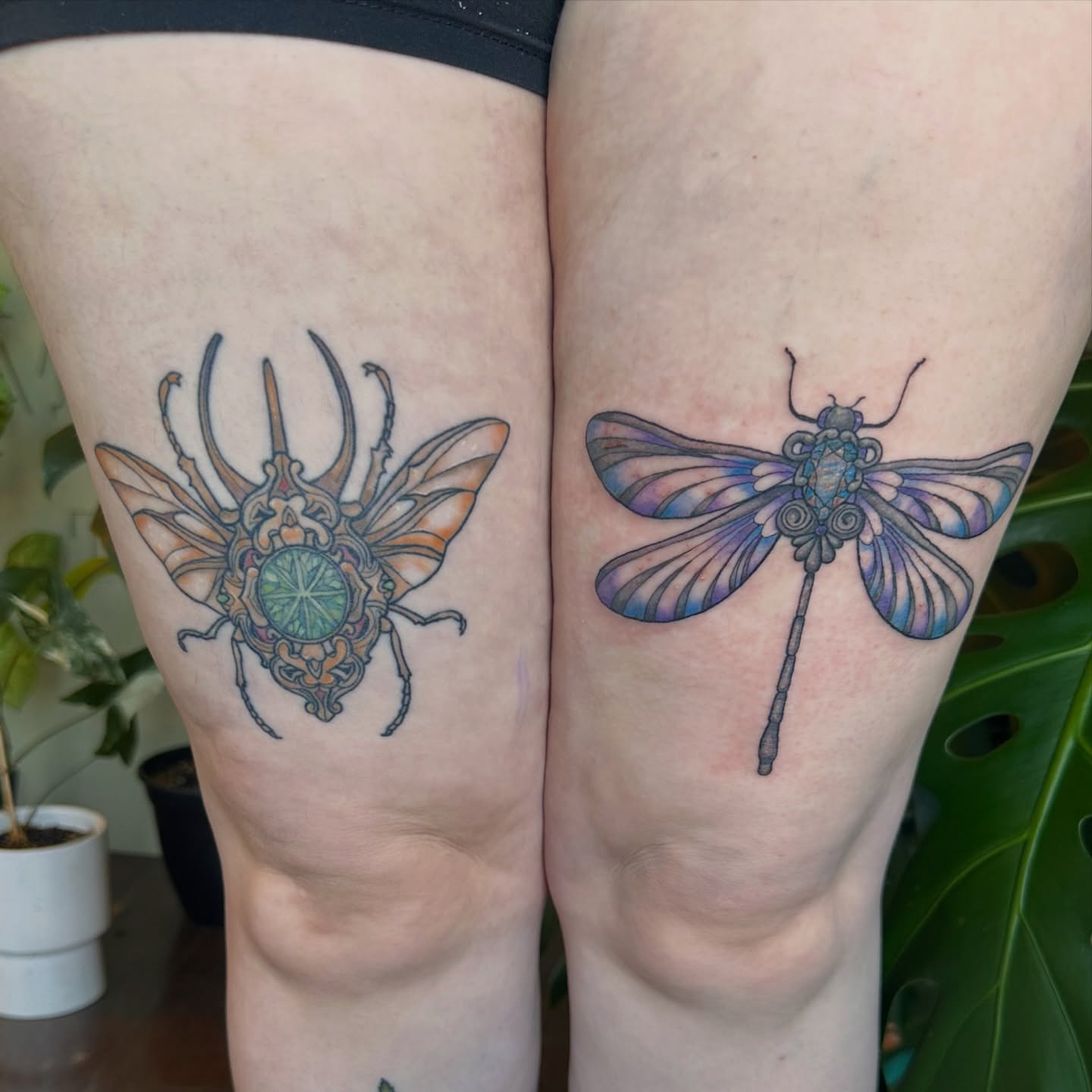 Insect geometric tattoo on the thigh by Ransom