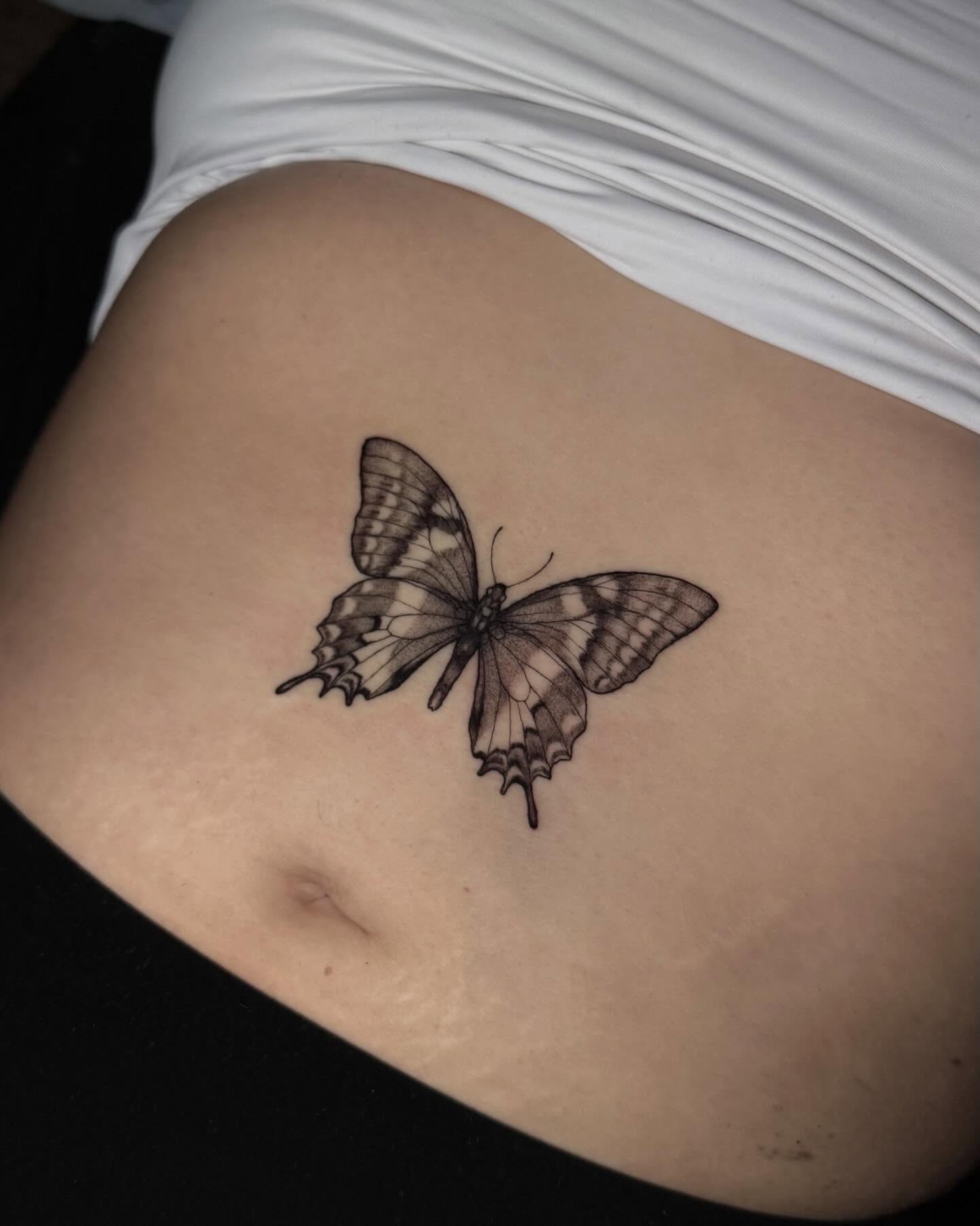 Tattoo by @lyssa_jtattoo — black_and_grey