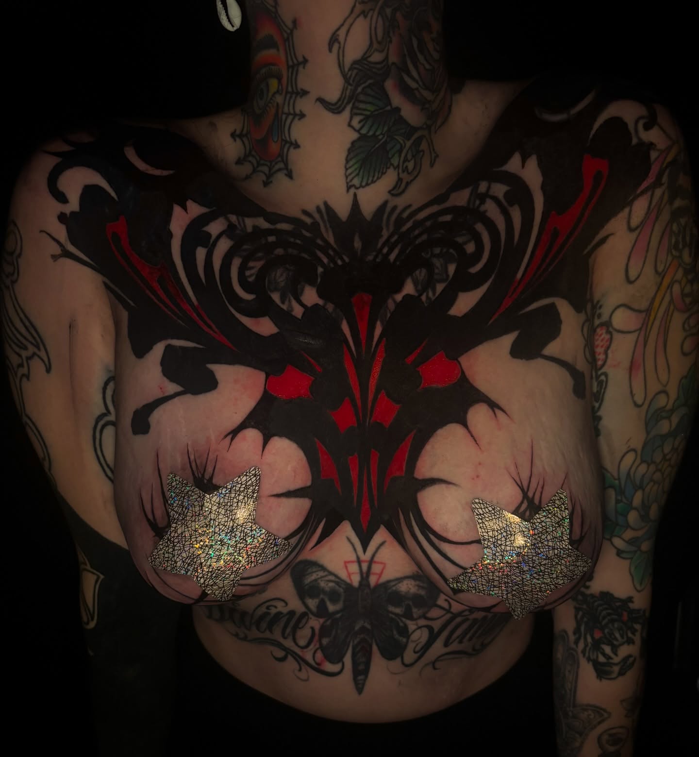 Tattoo by @dr34msc4pes — black_and_grey