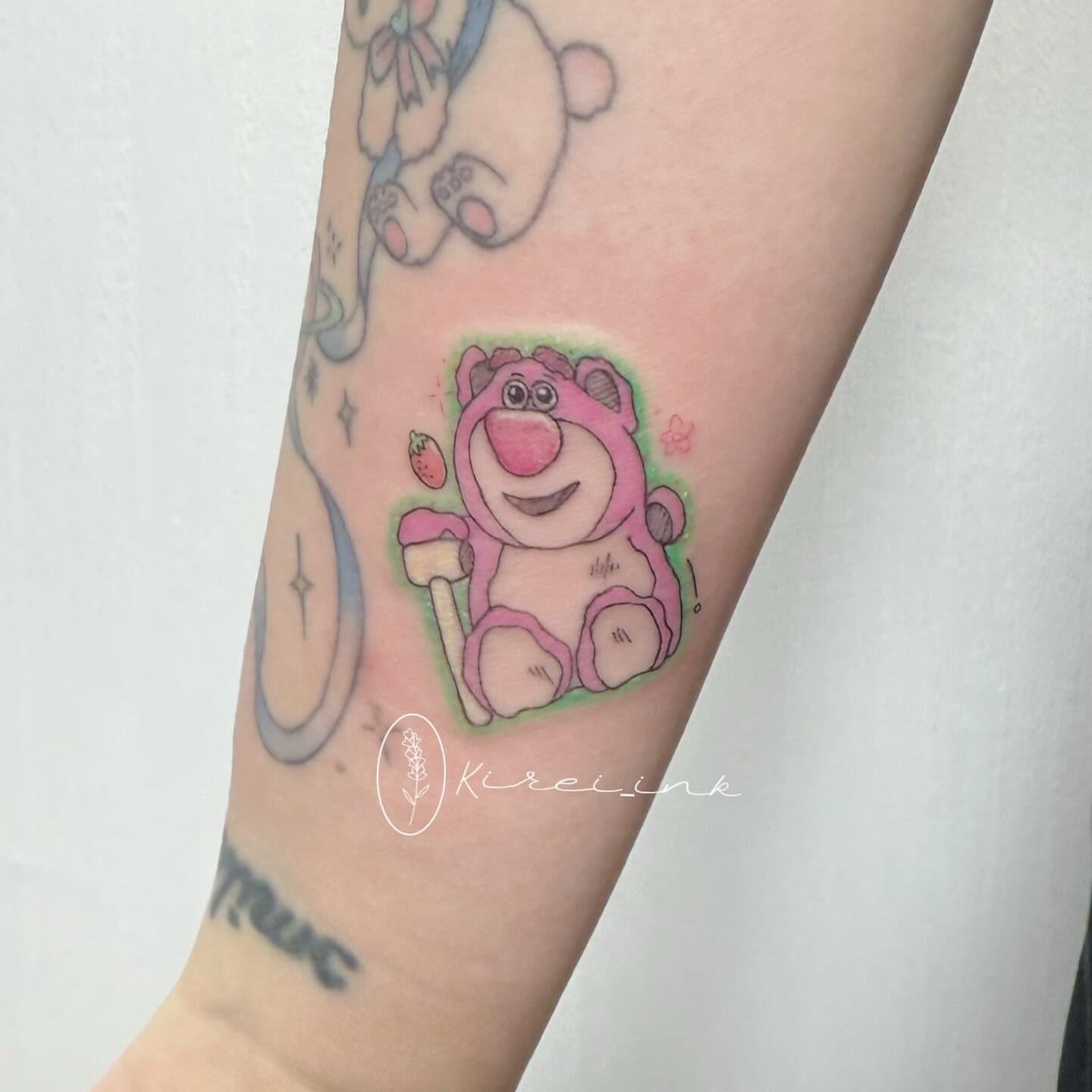 Tattoo by @kireiink_rose — illustrative