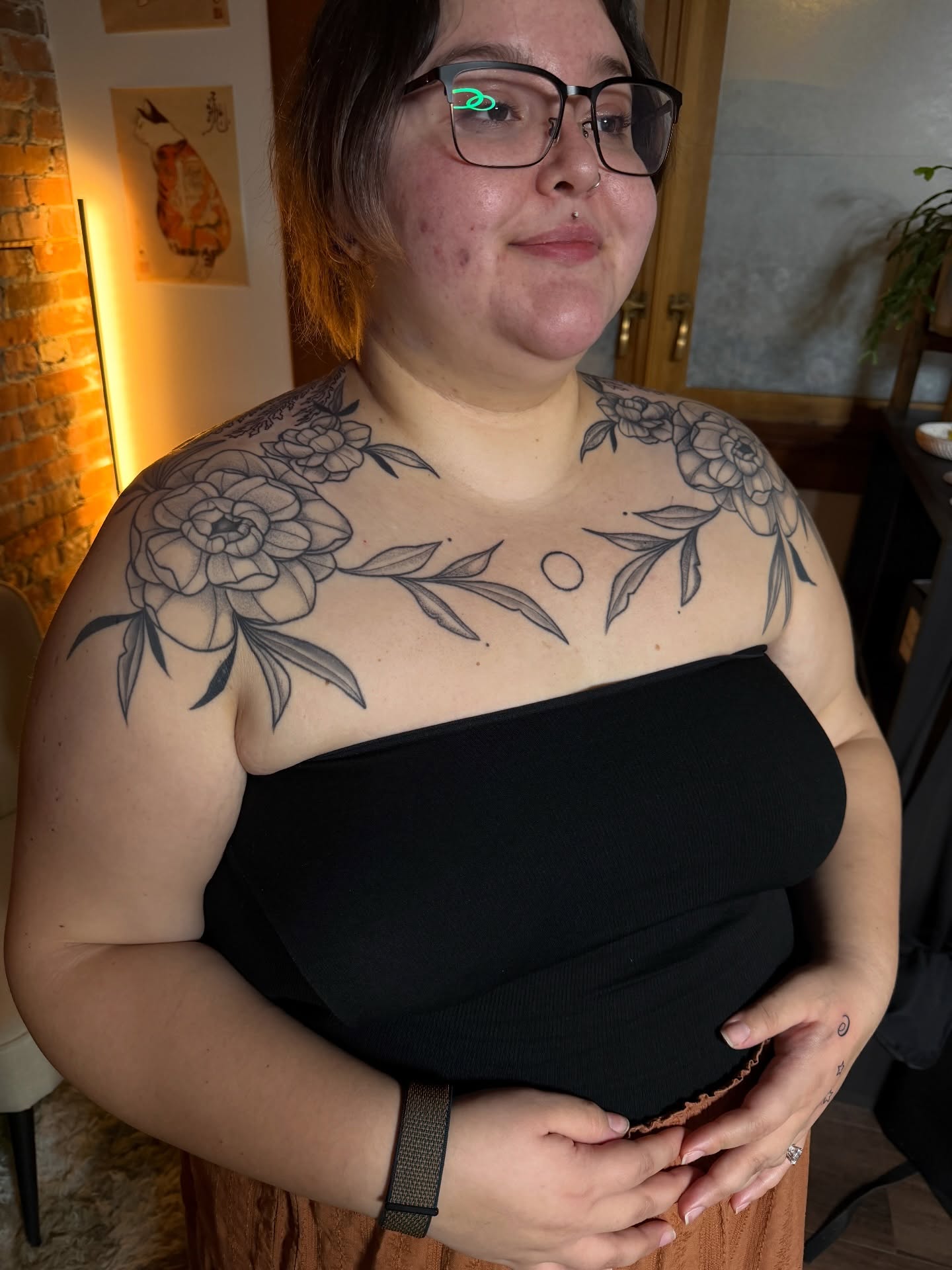 Floral arrangement black and grey tattoo on the chest by แดแด ๐ฎ๐ท ๐ฆ๐ซ