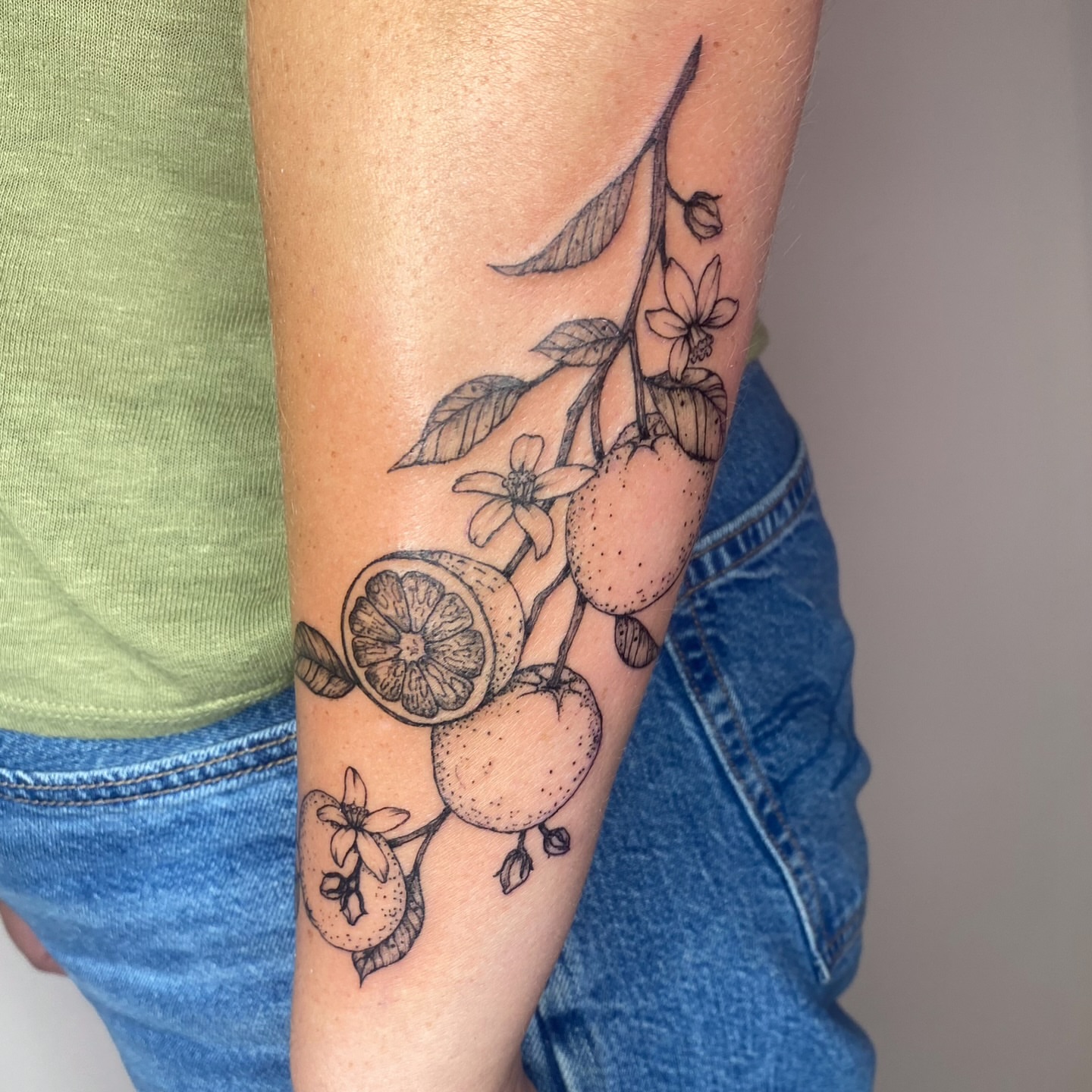 Tattoo by @axelhoney — dotwork, black_and_grey