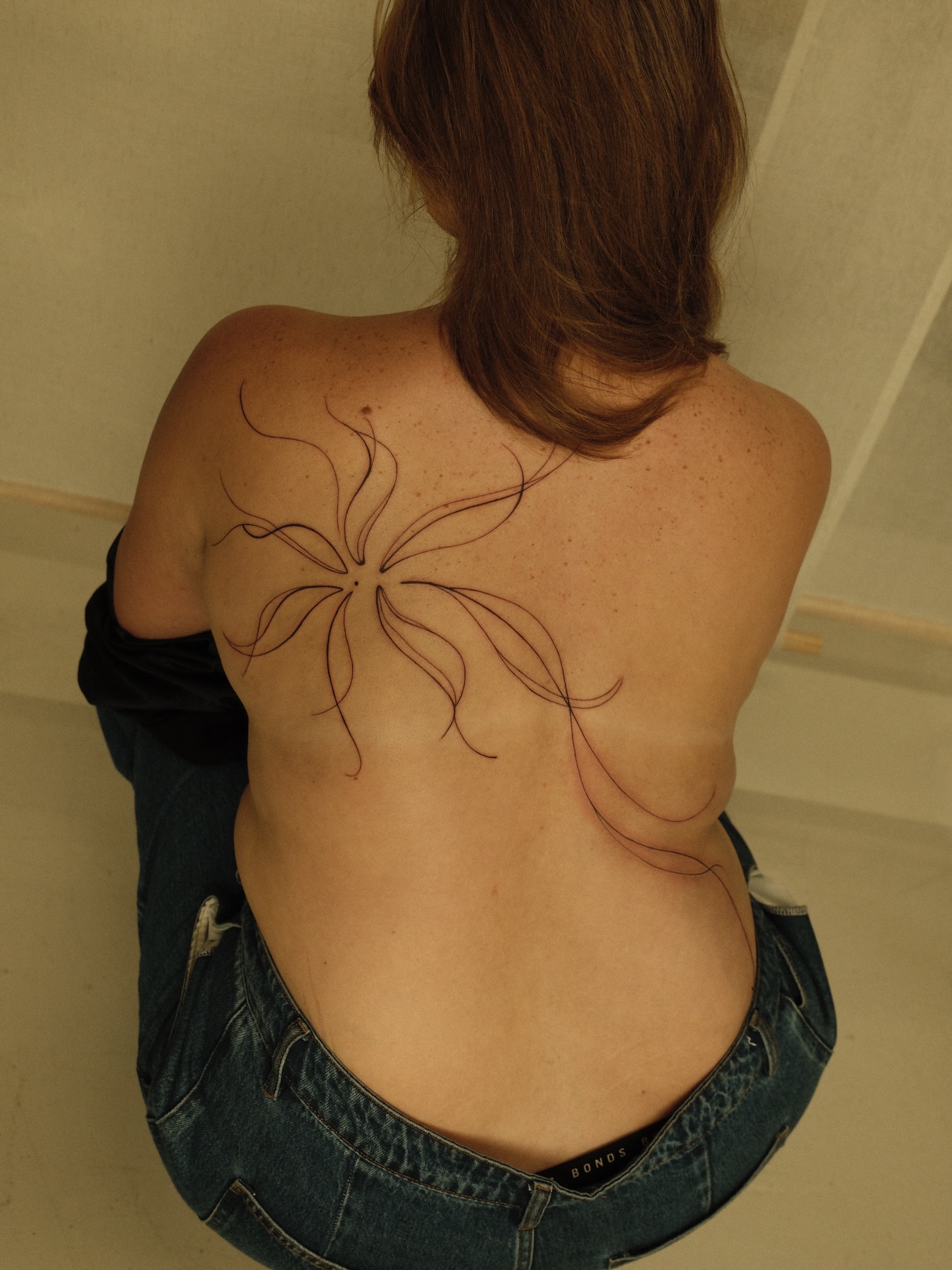 Tattoo by @whoisvtatts — fine_line