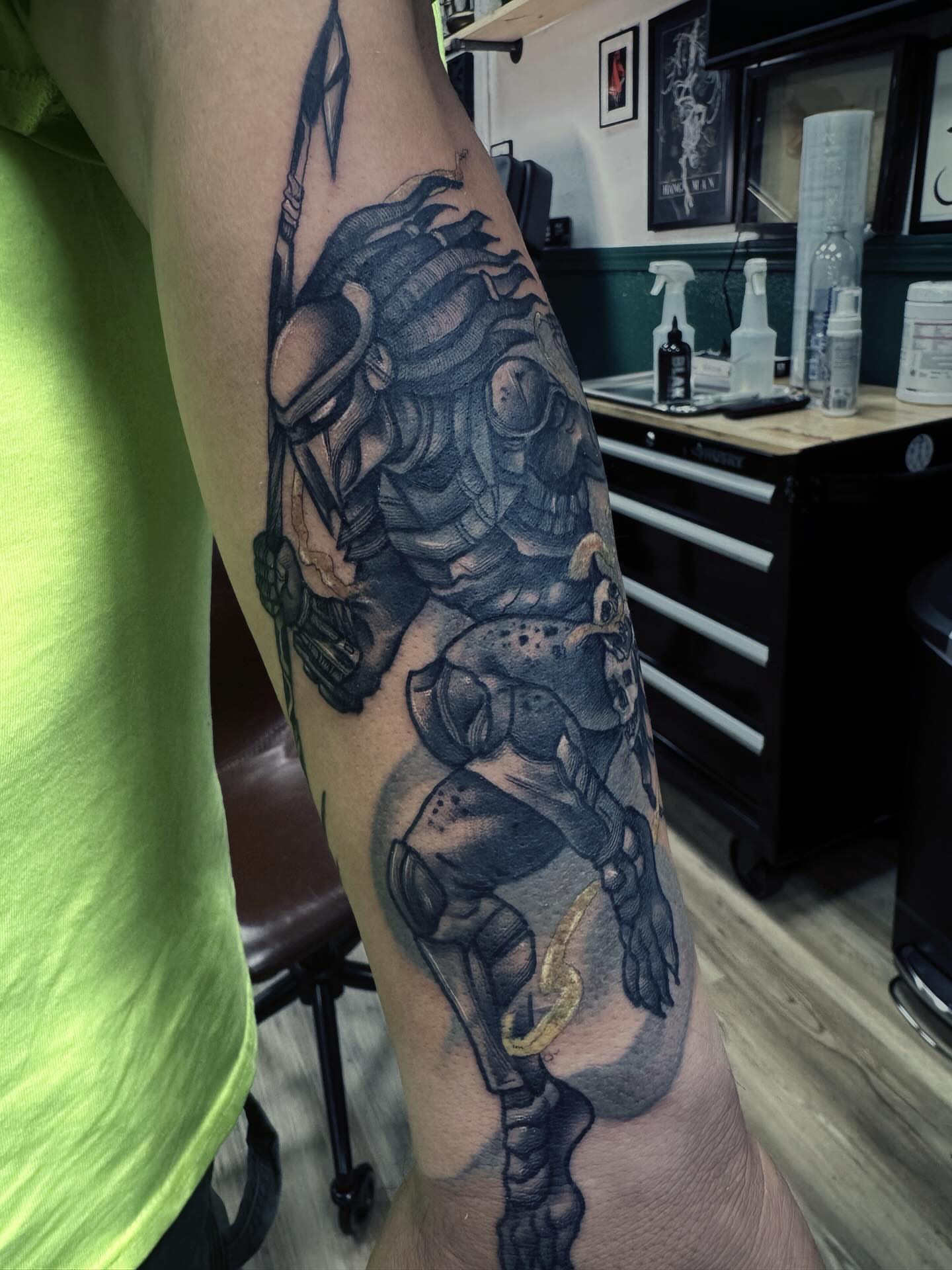 Mecha robot black and grey tattoo on the forearm by 🌙Jose Maldonado🌙