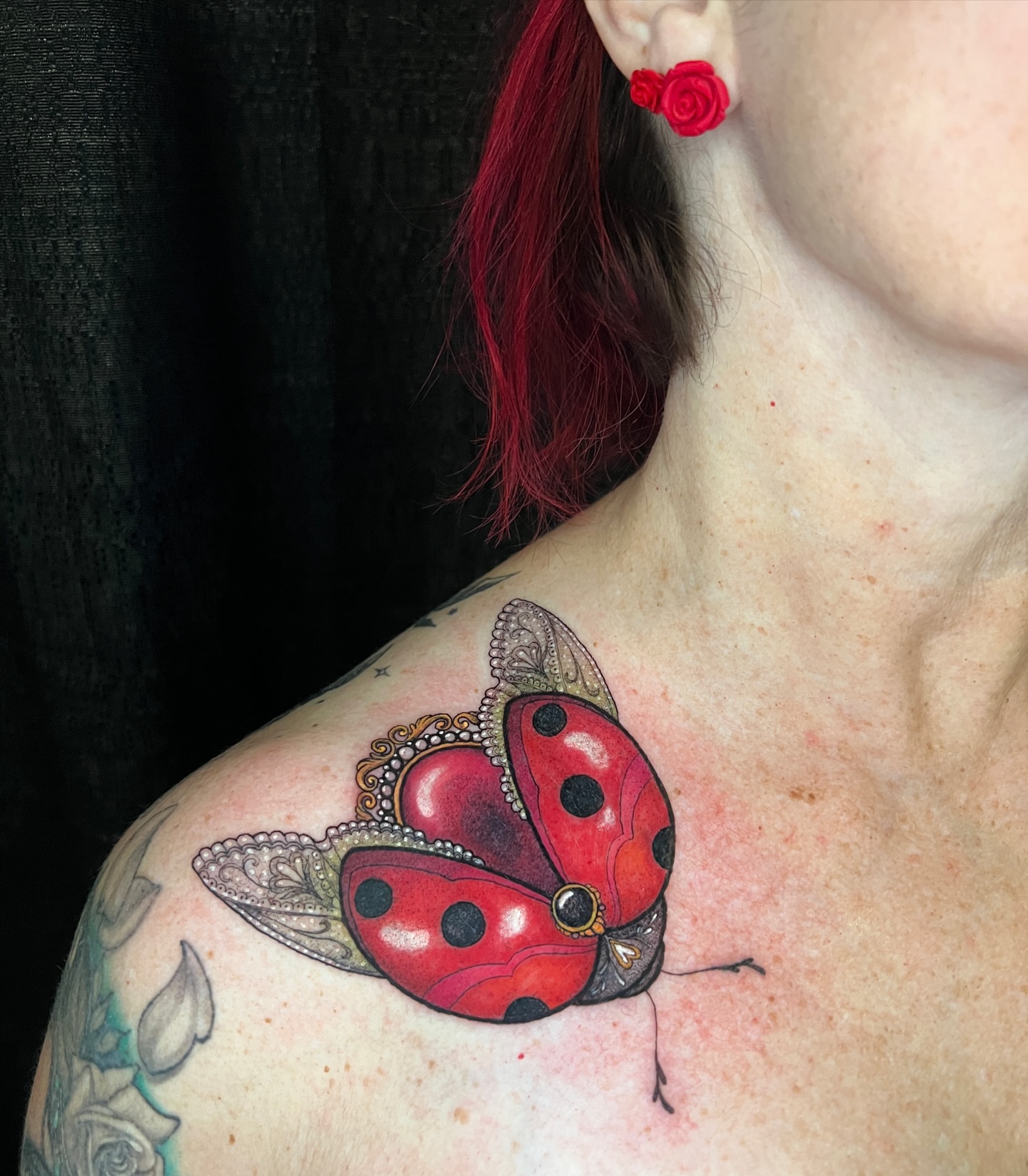 Tattoo by @patakota_ — realism