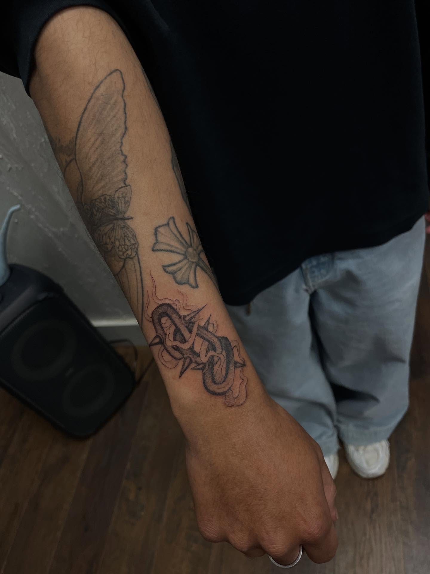 Tattoo by @_sinnertattoos — black_and_grey