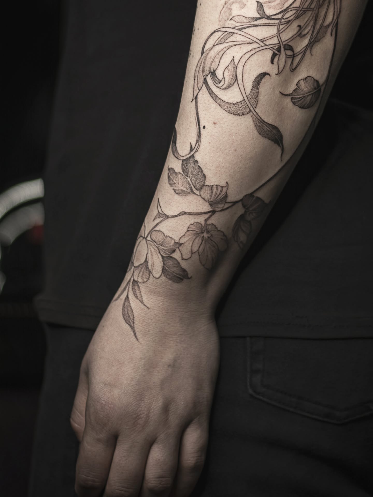 Tattoo by @hinstzart — black_and_grey