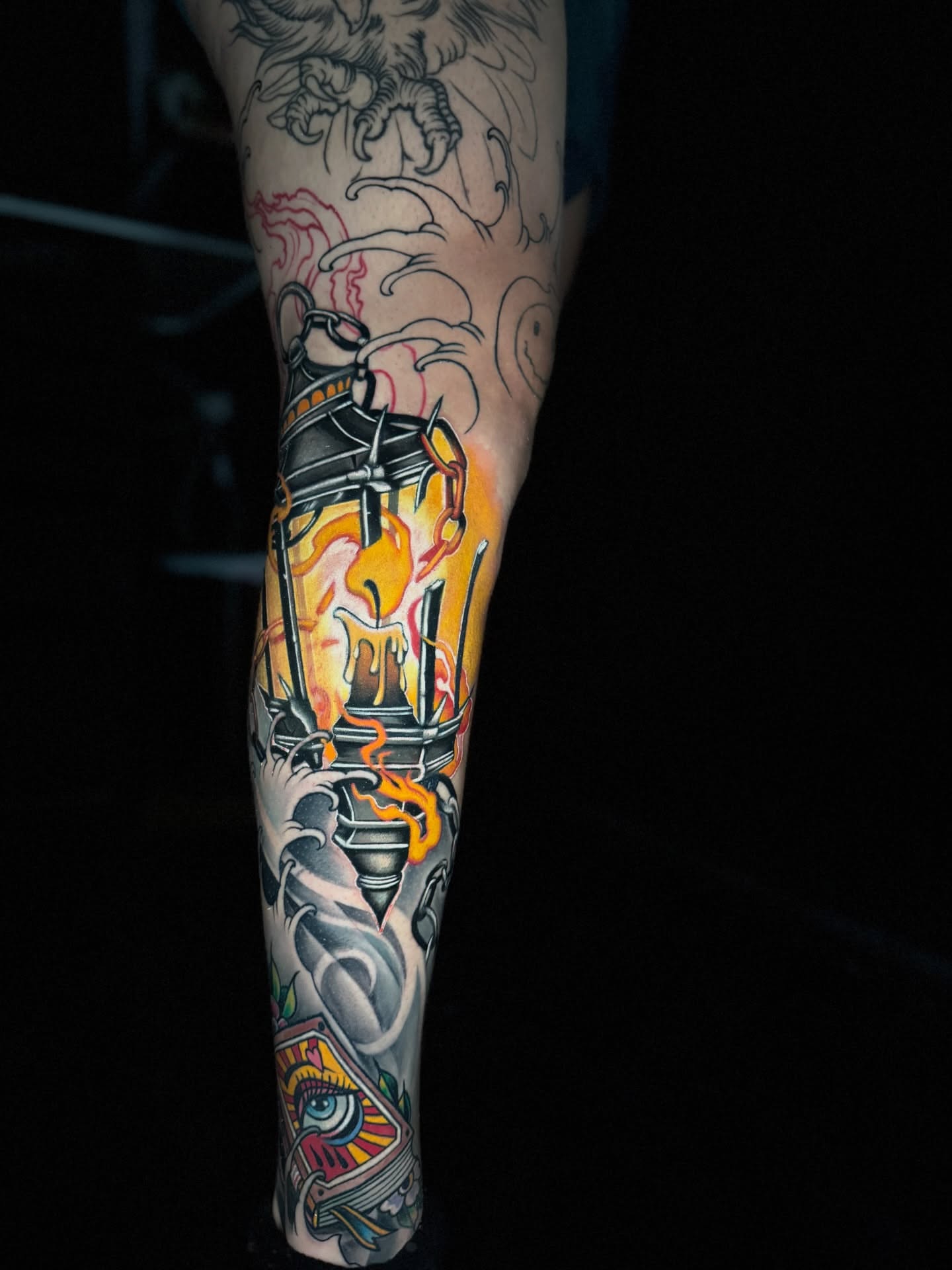 Mechanical device with flames American traditional tattoo on the forearm by Yanko Reyes