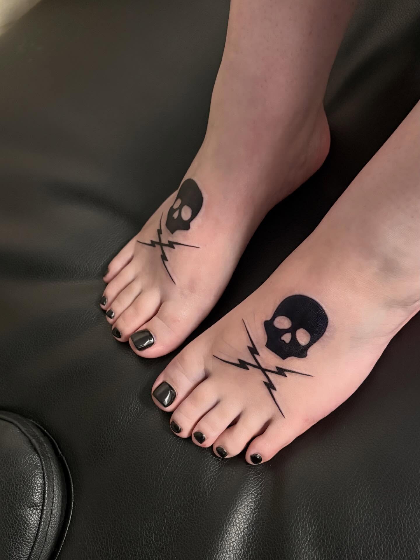 Tattoo by @themooreclan77 — black_and_grey