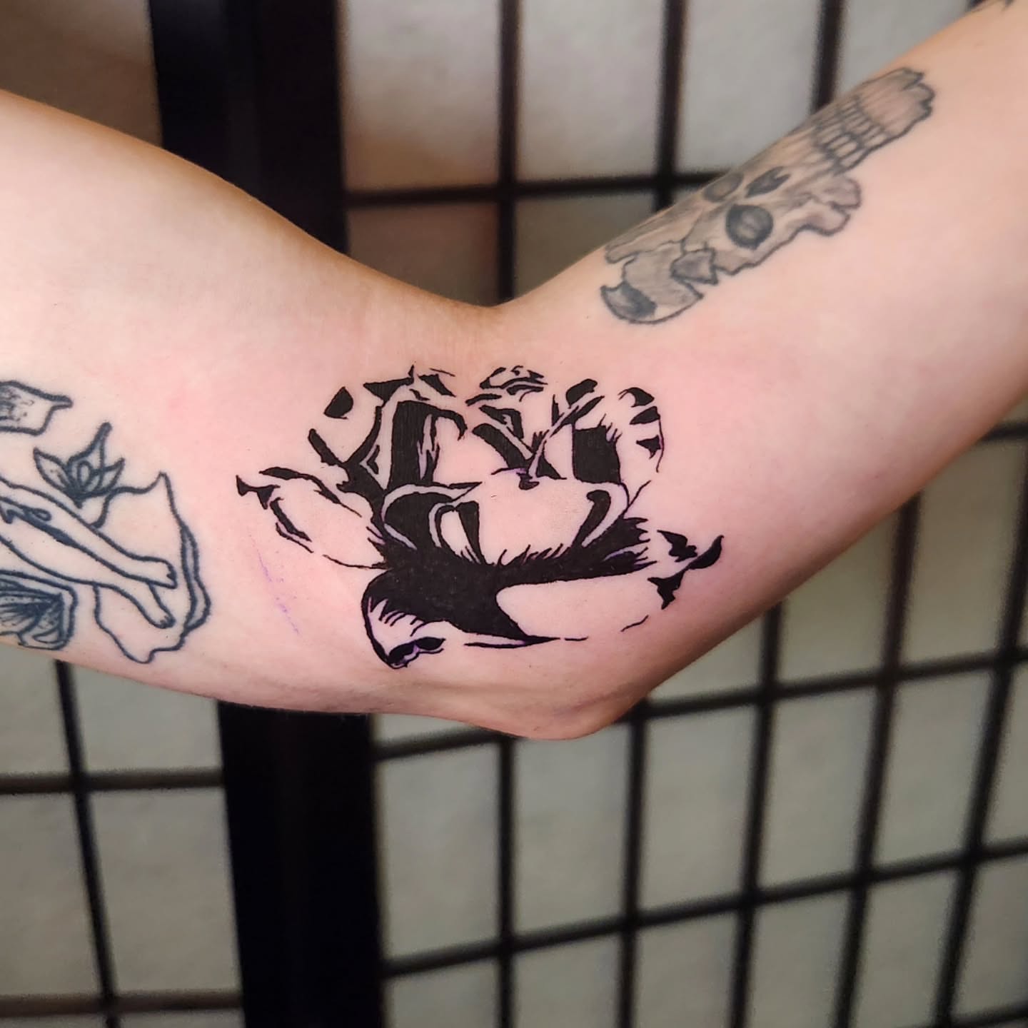 Tattoo by @bongobodyart — black_and_grey