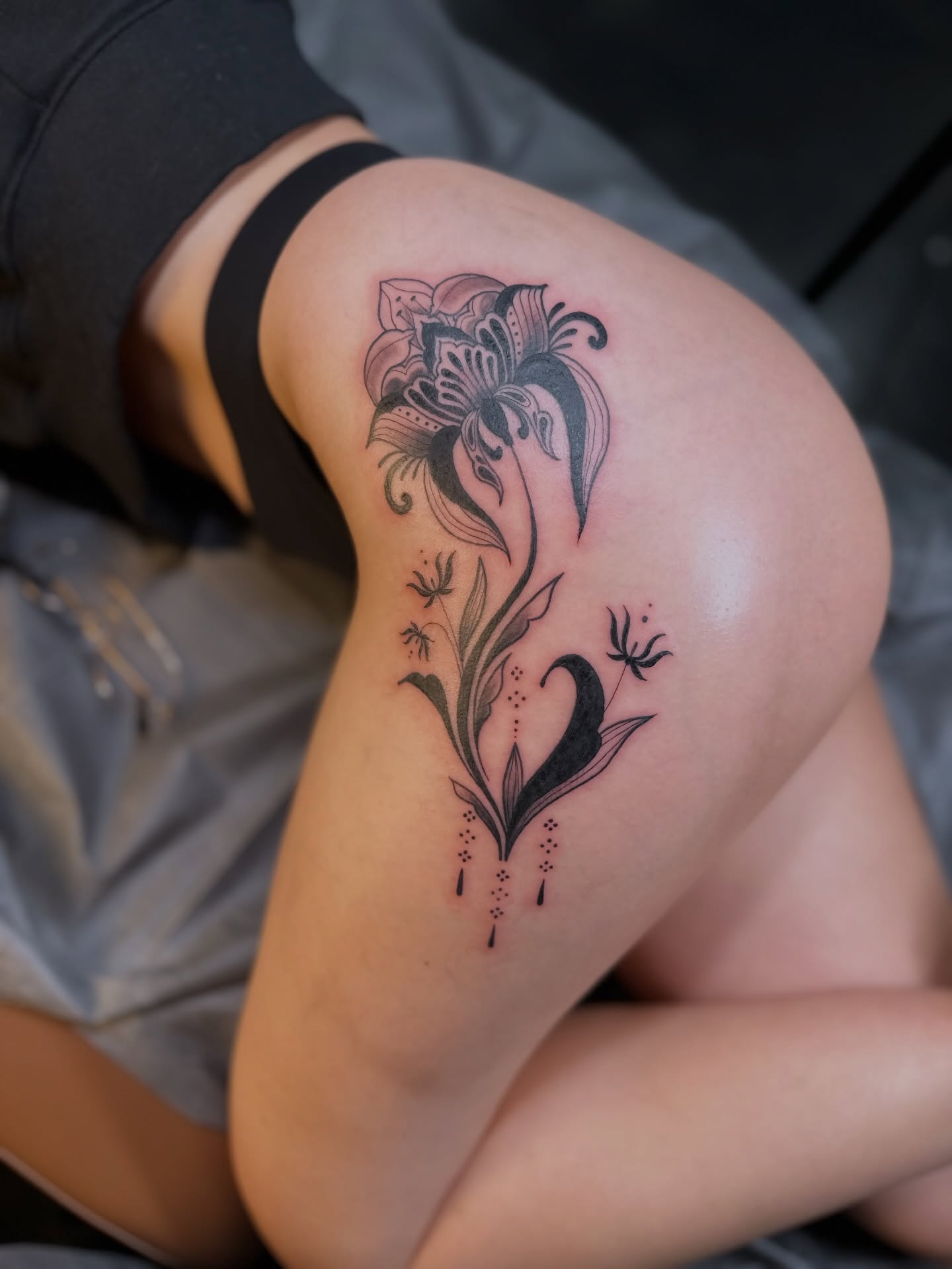 Tattoo by @hayleythomastattoos — black_and_grey