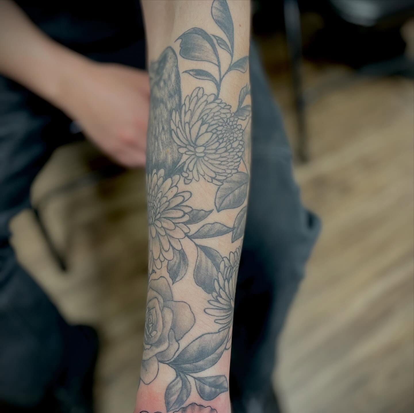 Tattoo by @jessalther — black_and_grey
