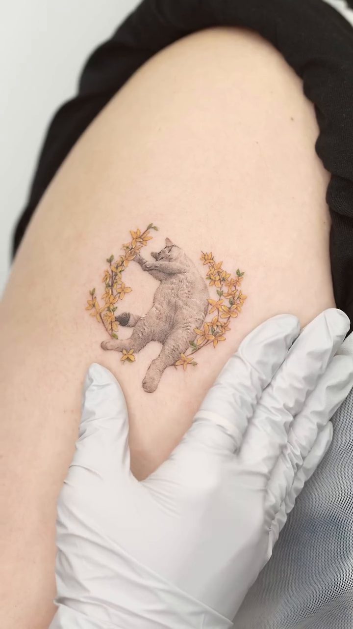 Tattoo by @zeeyo_tattoo — realism, color