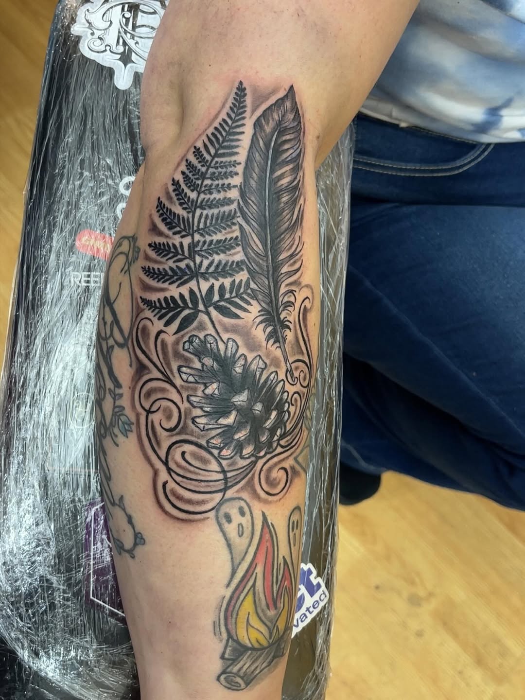 Tattoo by @tatts_ruru — black_and_grey, fine_line