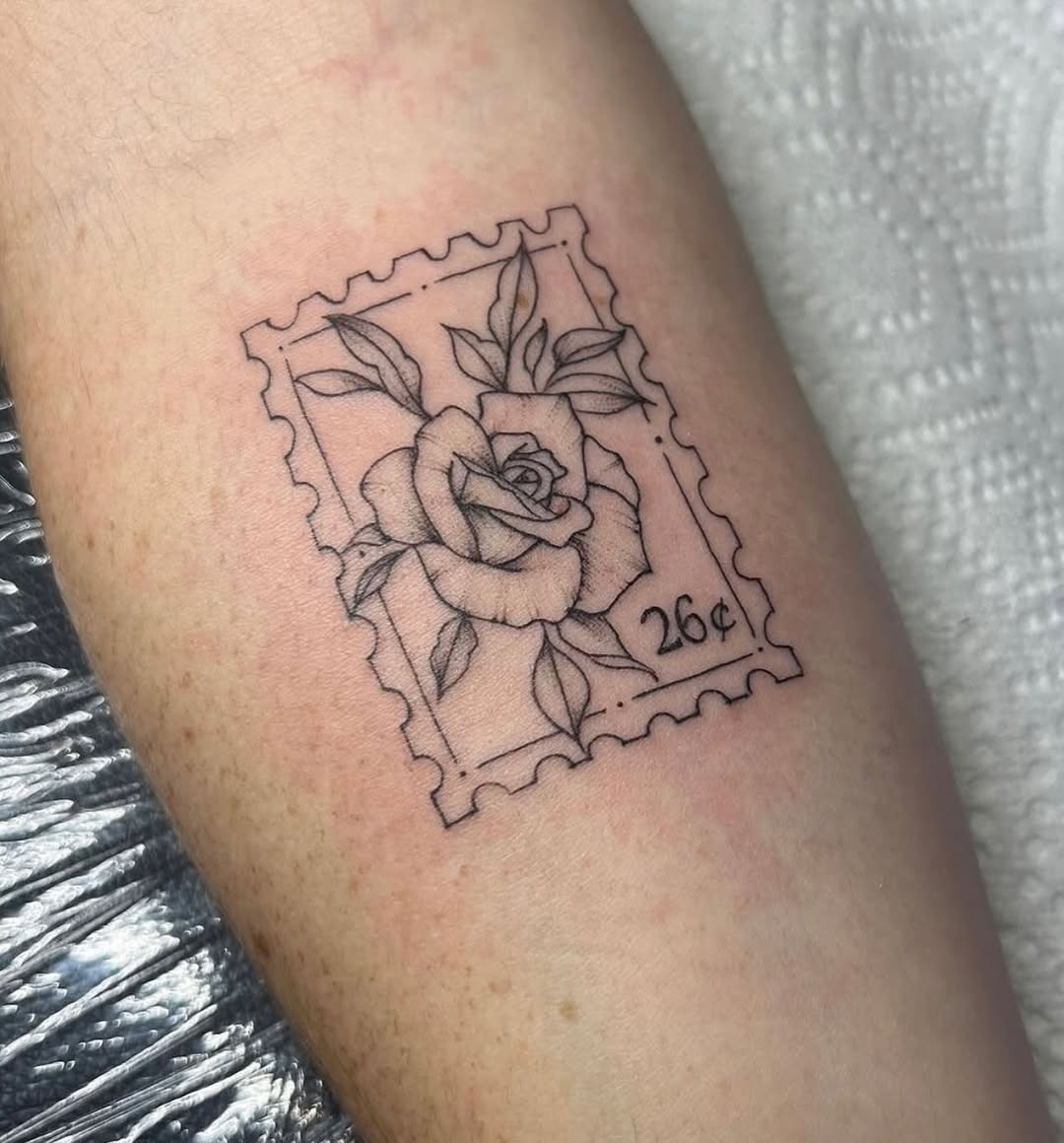 Tattoo by @realrecognizesreal โ fine_line, black_and_grey