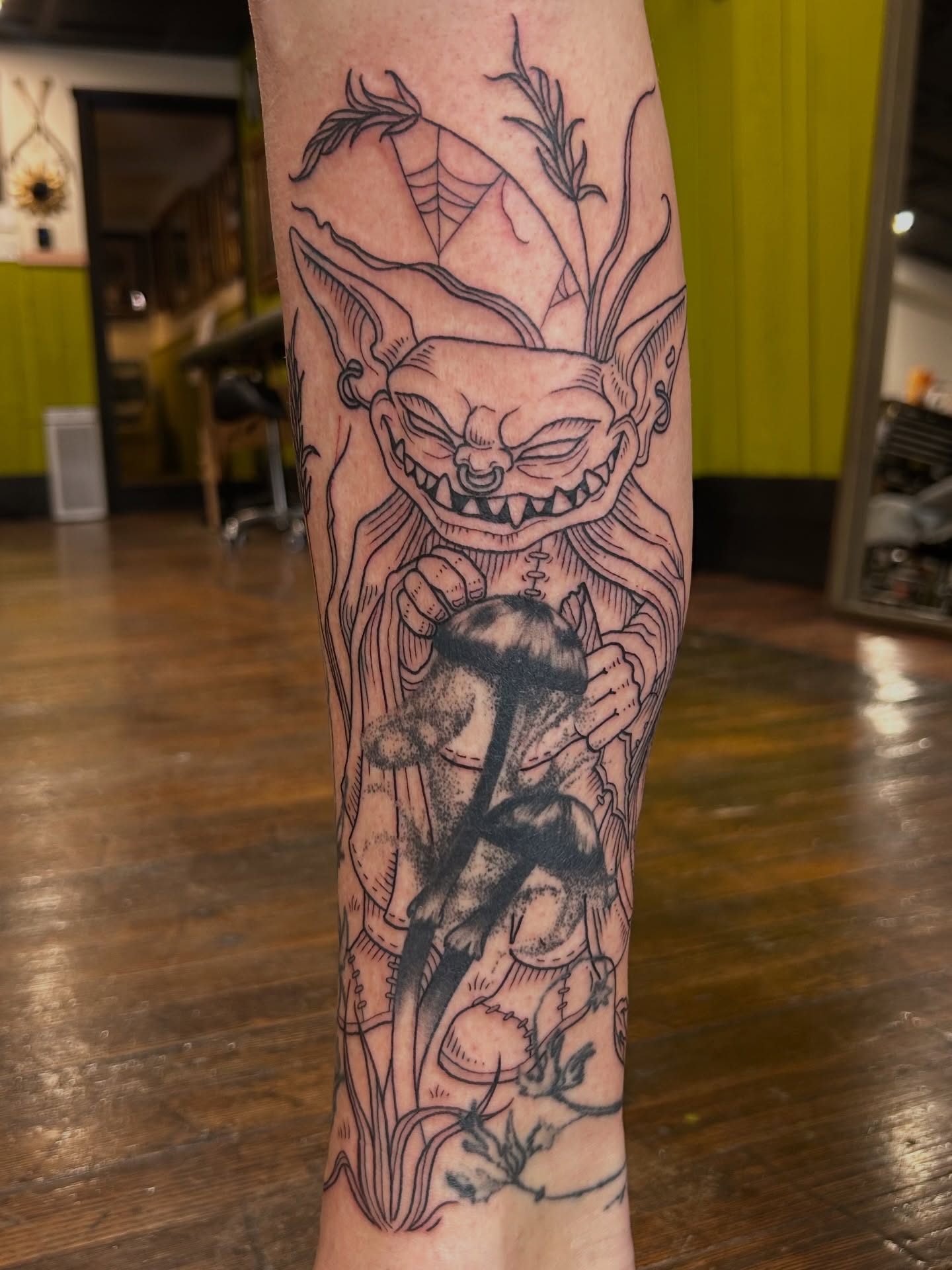 Tattoo by @sadiebartchtattoos — black_and_grey