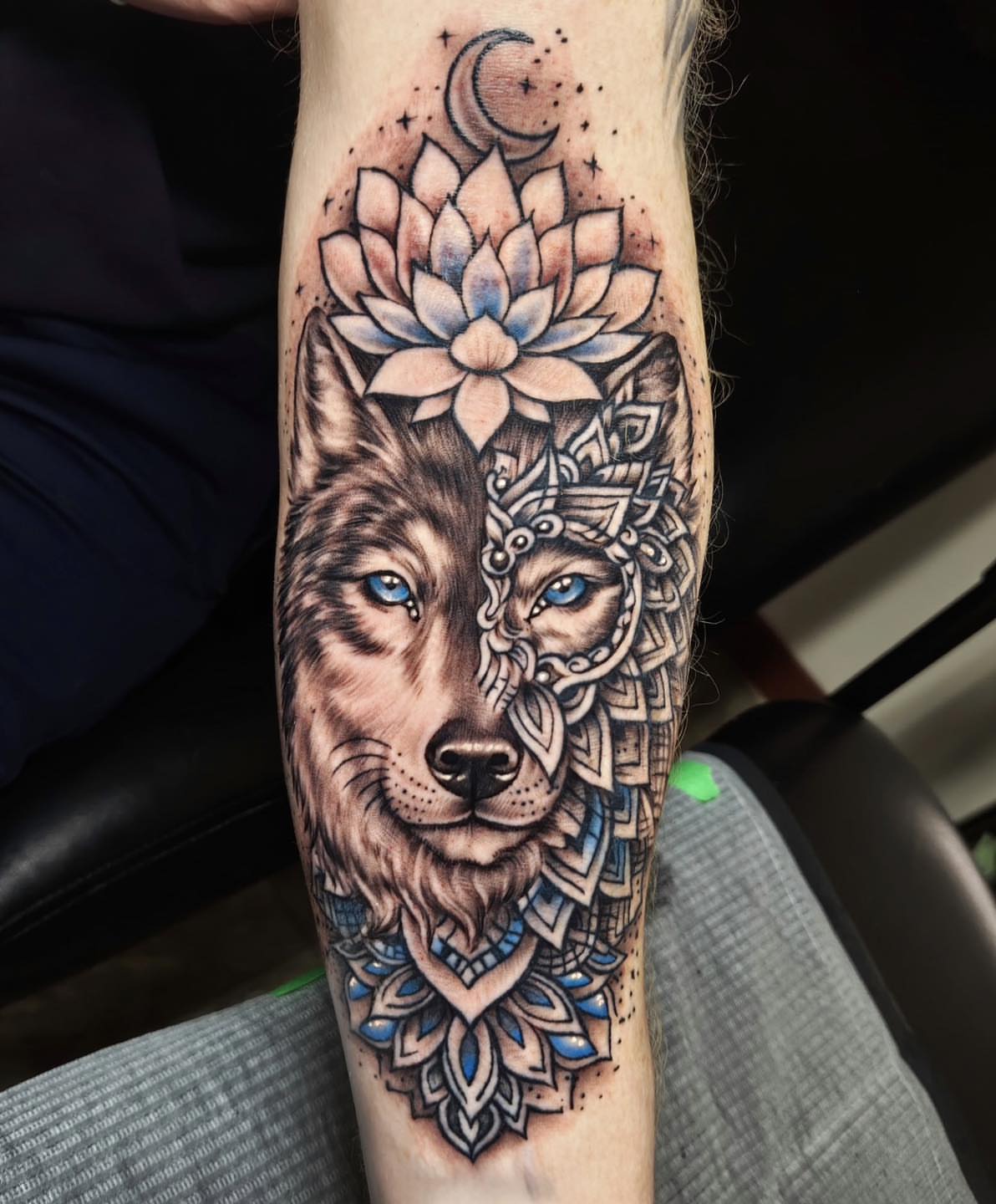 Tattoo by @juliabodyart — realism, dotwork