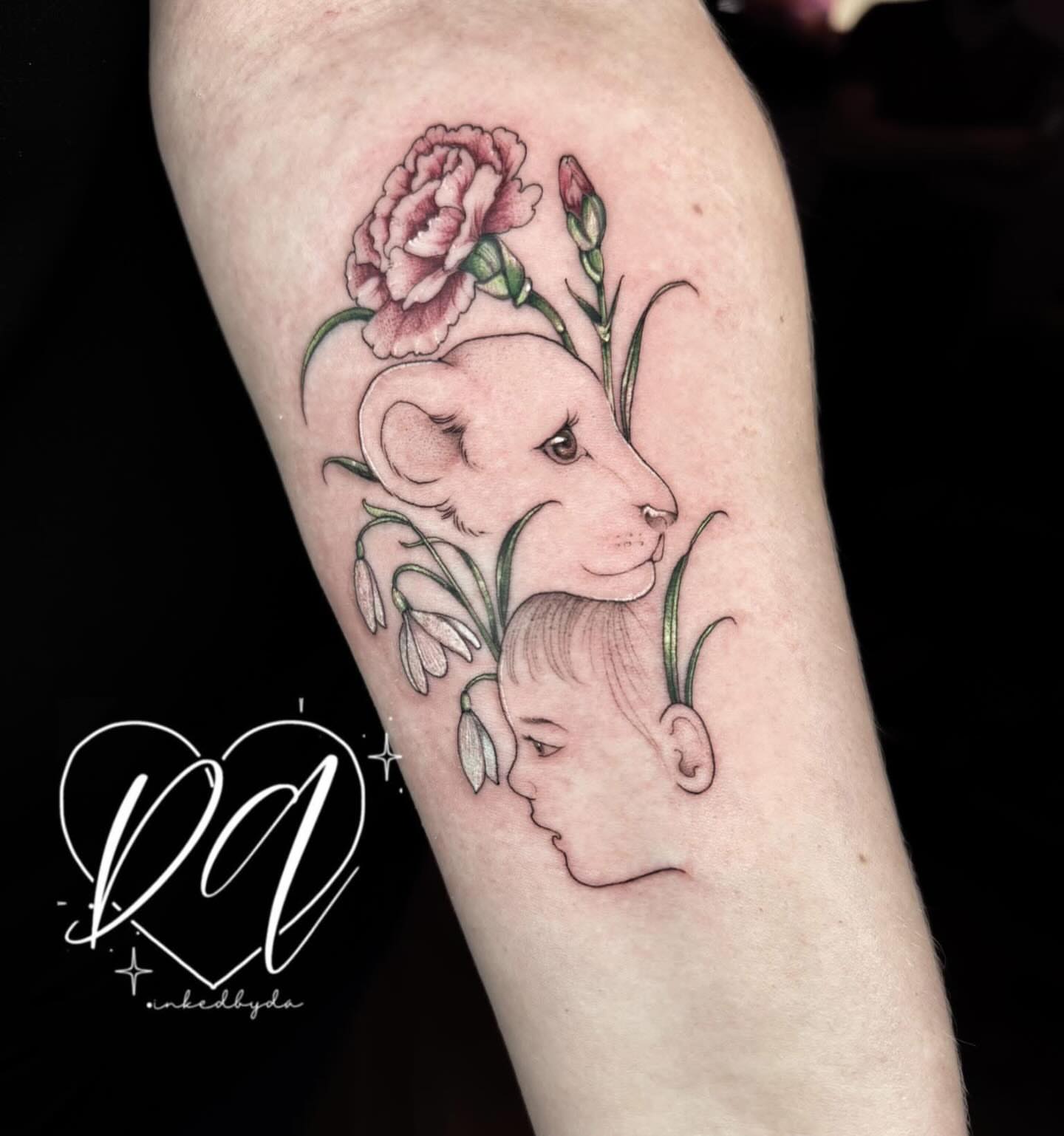 Child and mouse realism tattoo on the forearm by Dalton Alexandria