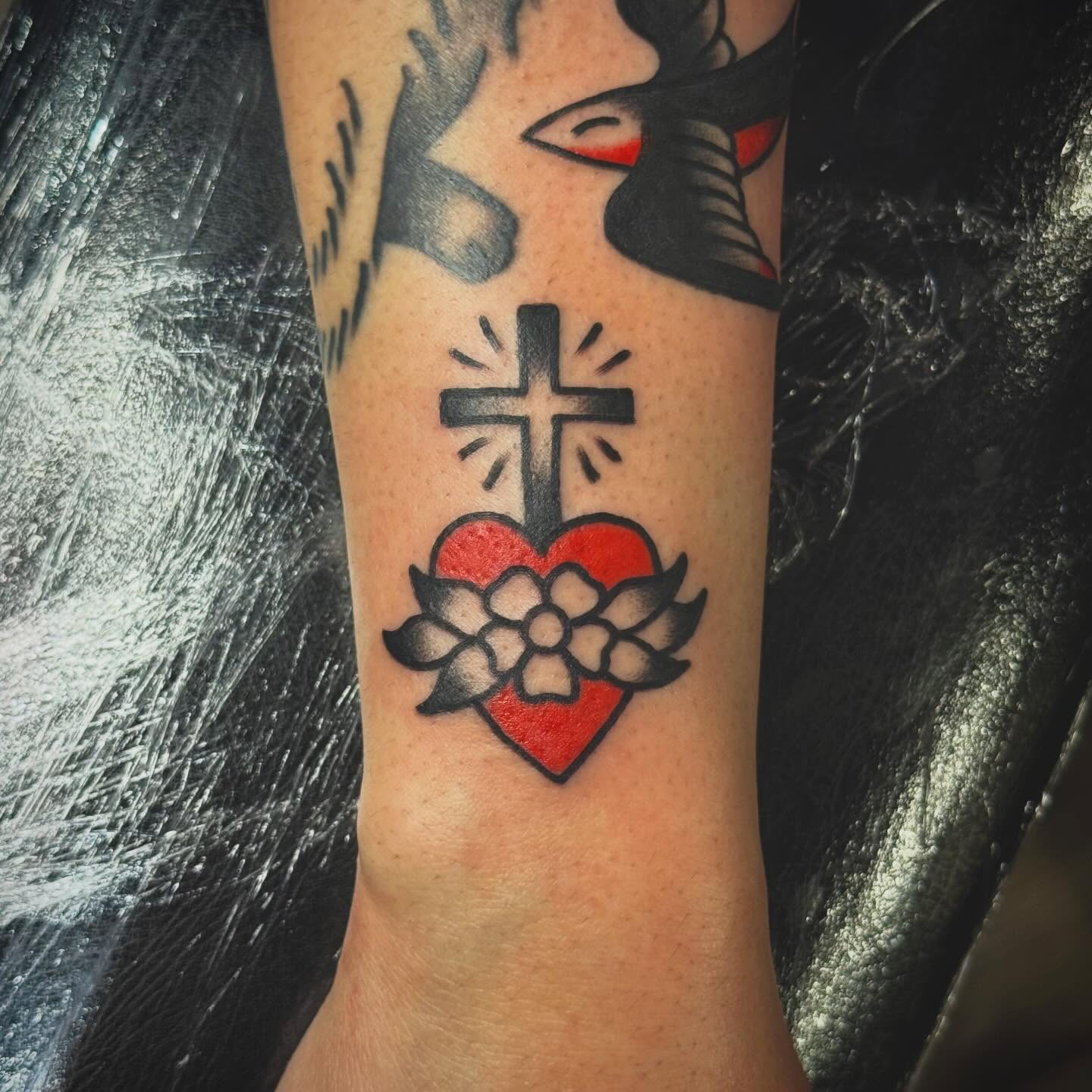 Tattoo by @jordytattsyou — american_traditional