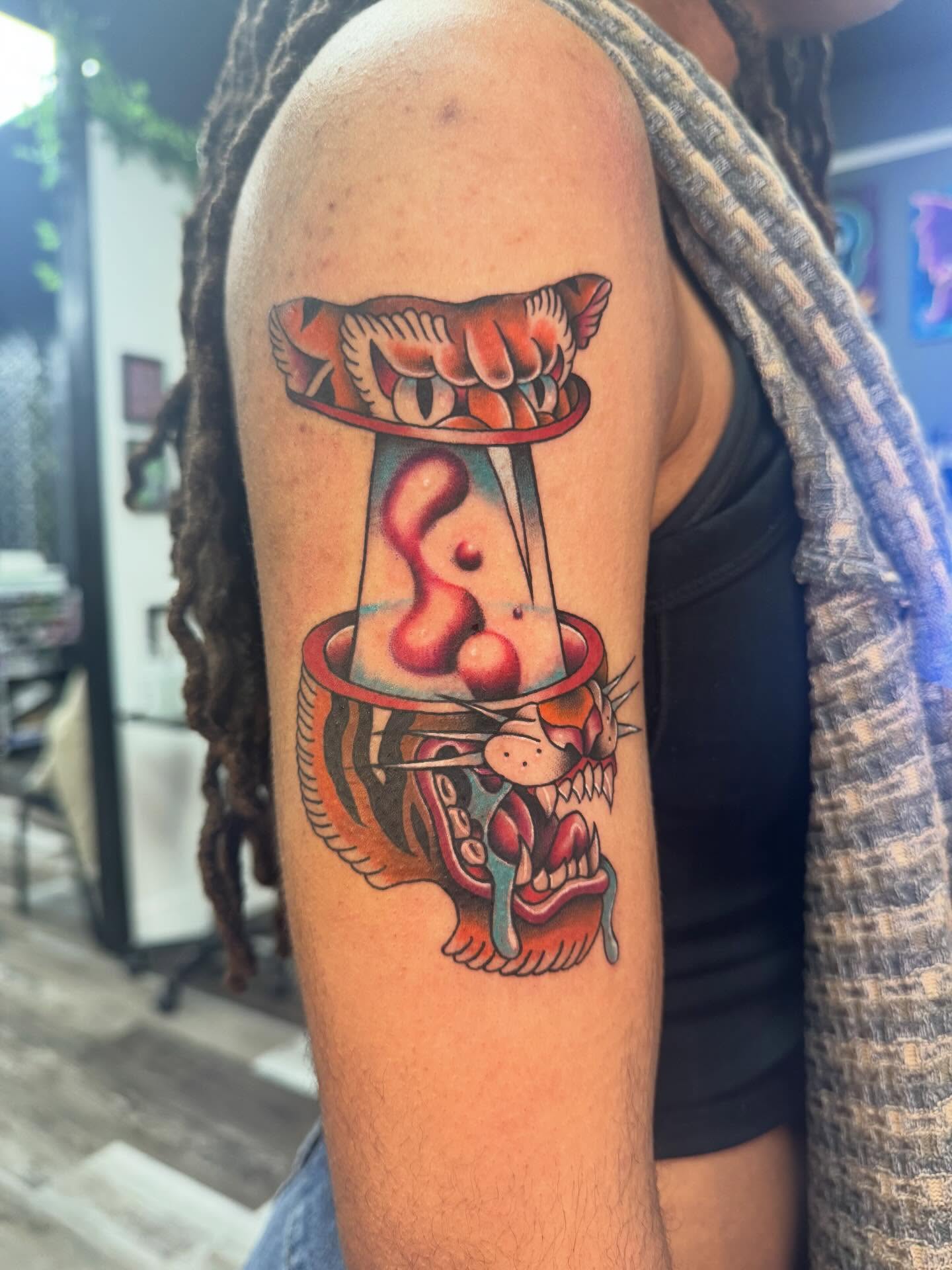 Hourglass with tiger American traditional tattoo on the forearm by Bradleigh Pretti🌟