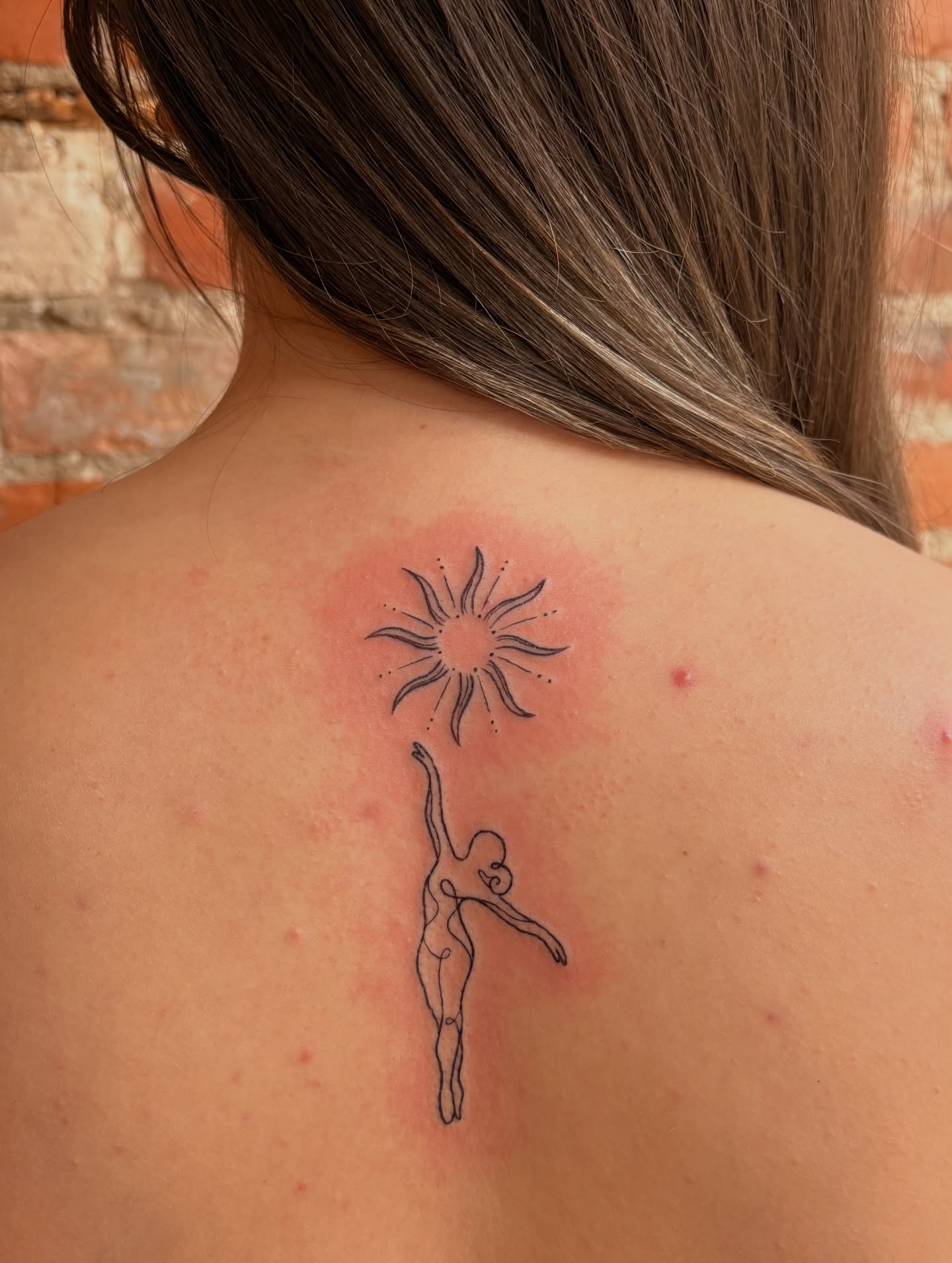 Dancer and sun dotwork tattoo on the back by Jen Osborne ♡ Cincinnati Tattoo Artist
