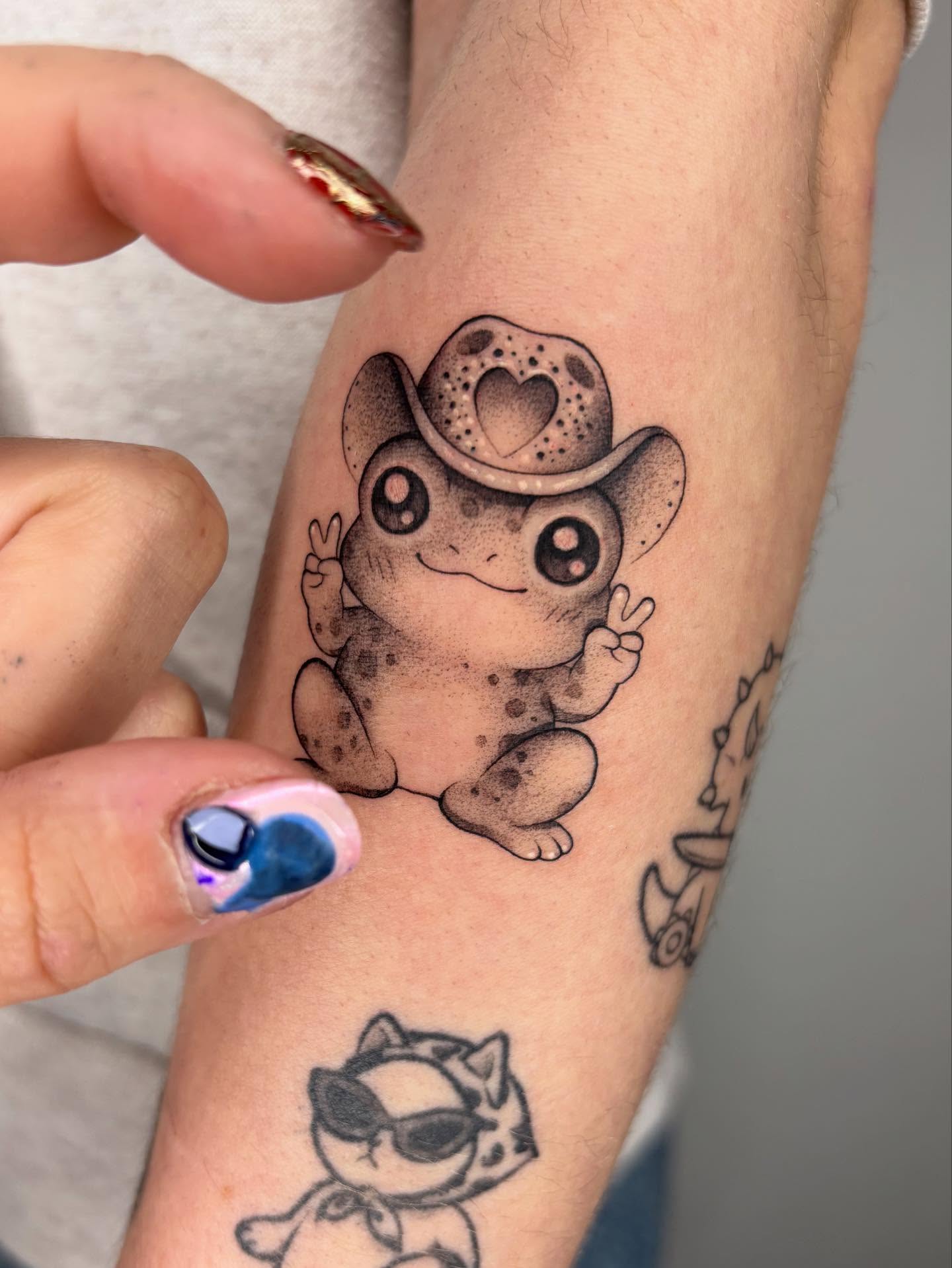 Frog wearing cowboy hat dotwork tattoo on the forearm by Maria Camila yepes, Bogotá, Bogotá, Distrito Capital