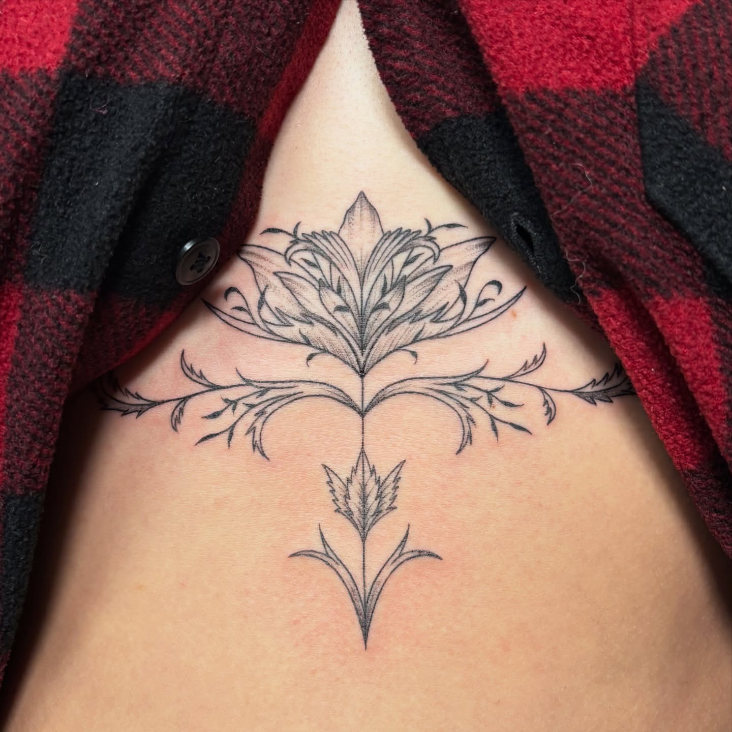 Tattoo by @daynatattoos — black_and_grey