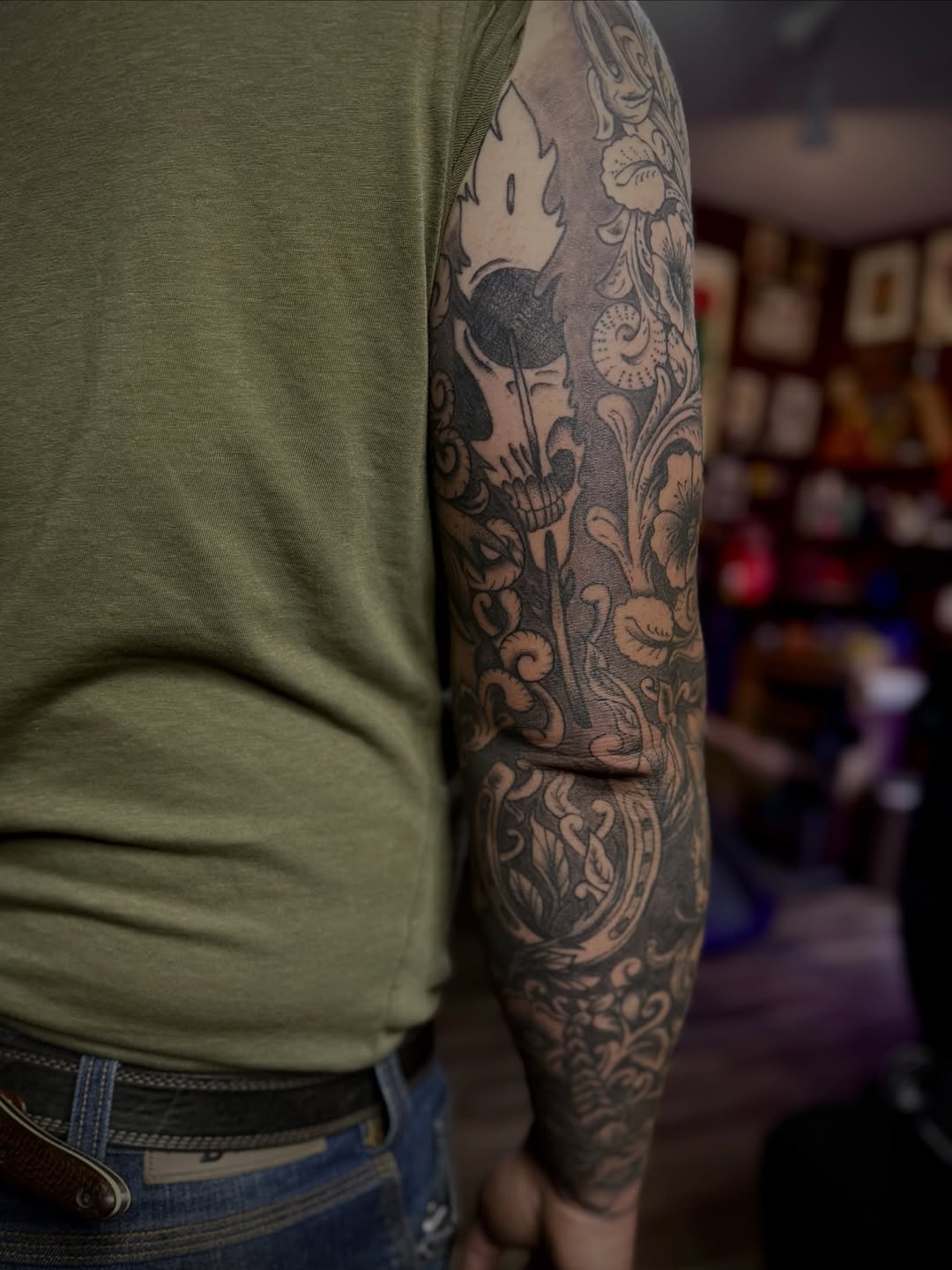 Tattoo by @steviesbook — black_and_grey, ornamental