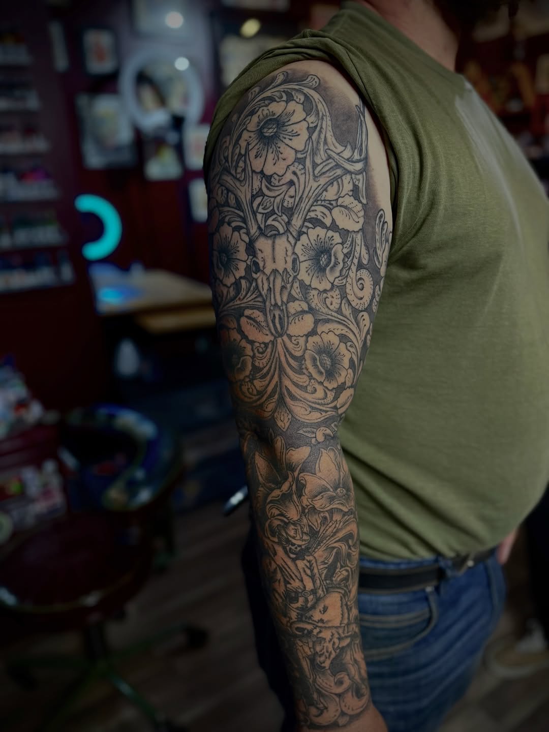 Tattoo by @steviesbook — black_and_grey, realism