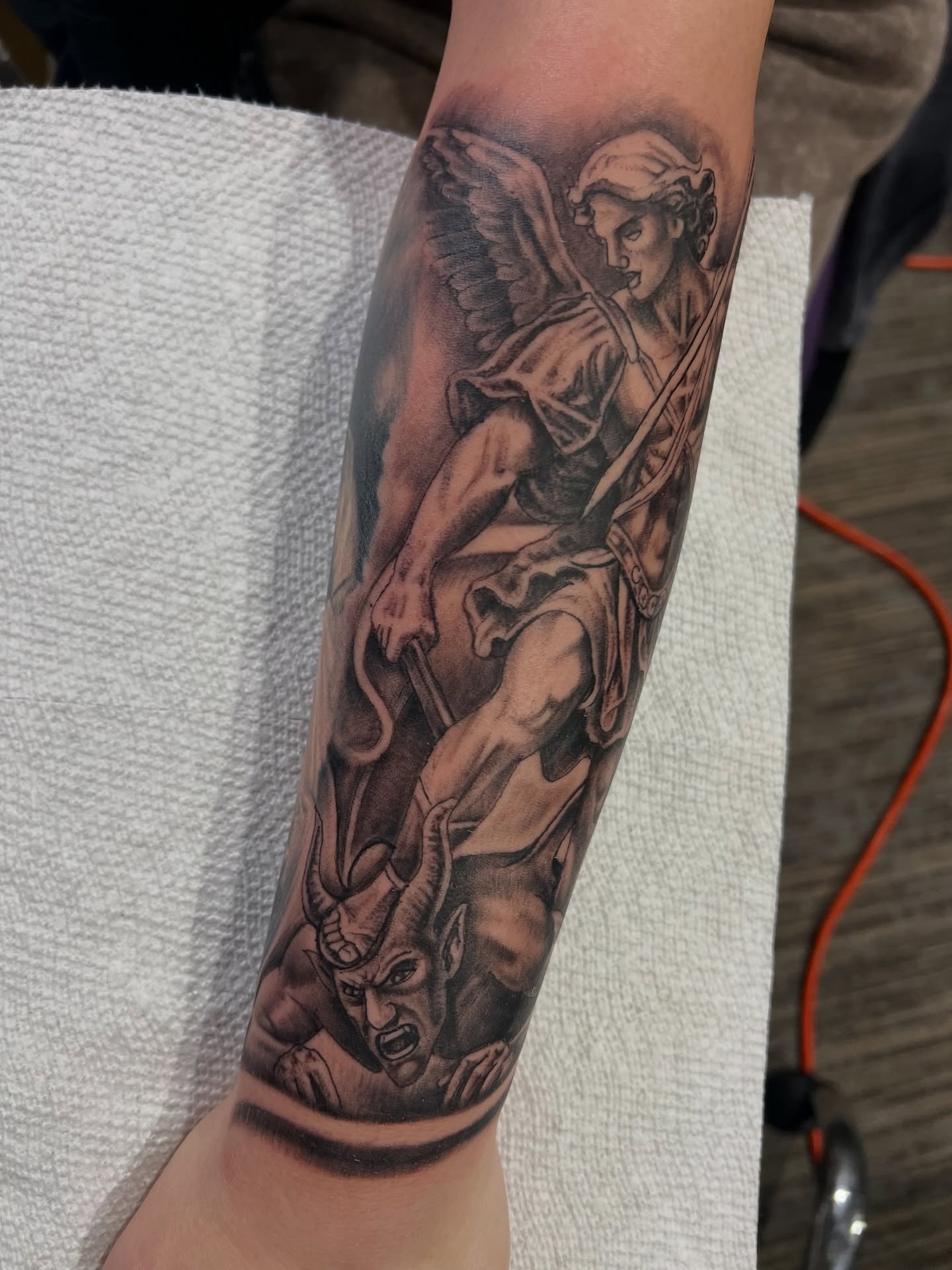 Tattoo by @edgar_bigserio_tattoo — black_and_grey, realism