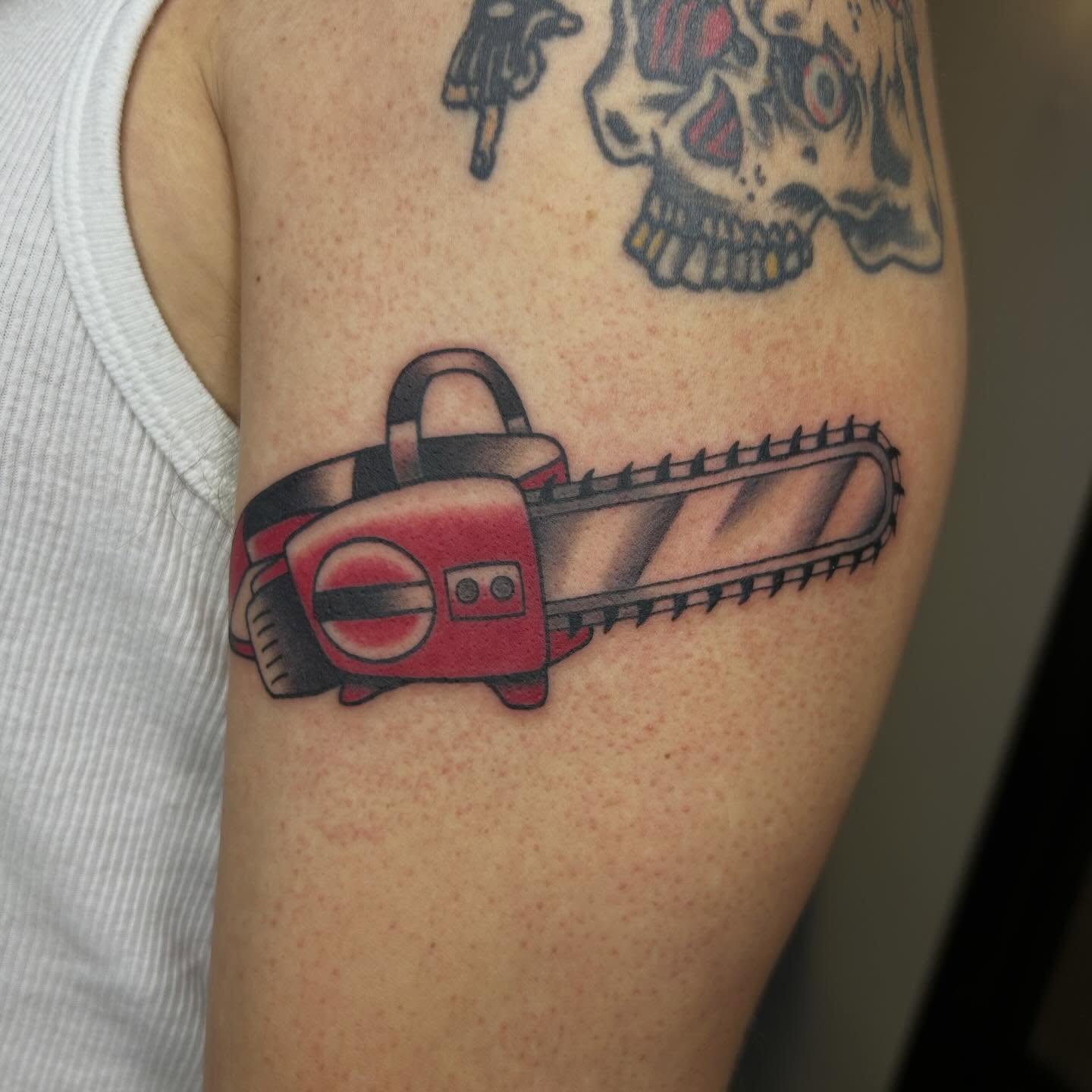Chainsaw realism tattoo on the forearm by Bregan ✨
