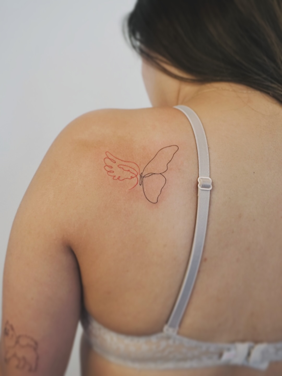 Tattoo by @yuri_tattooer — fine_line