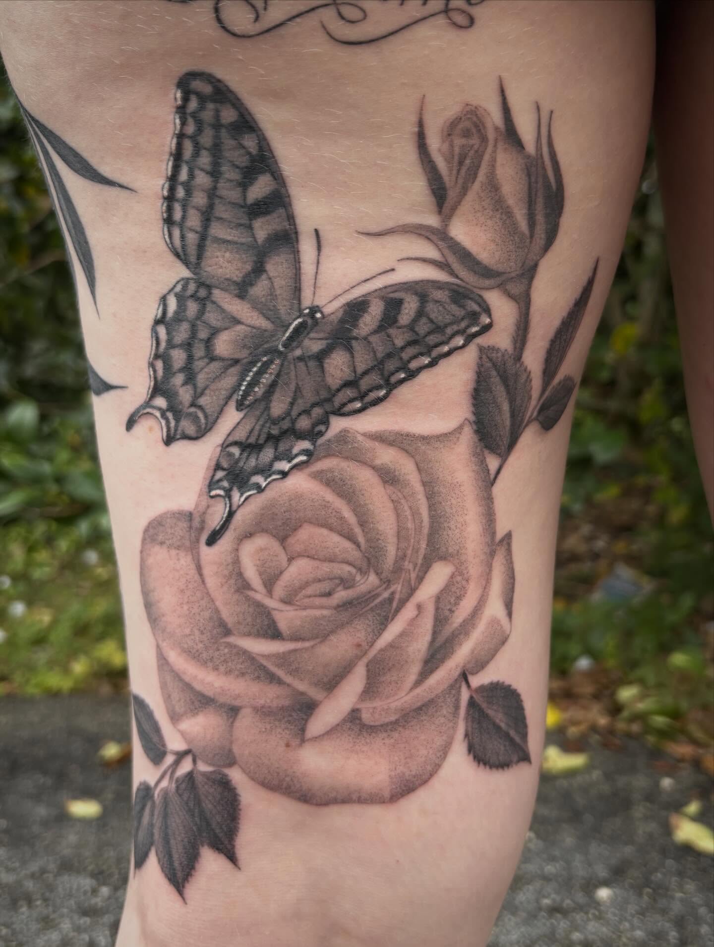 Butterfly and rose realism tattoo on the forearm by Miami Tattoo Artist π Mel Carrasco