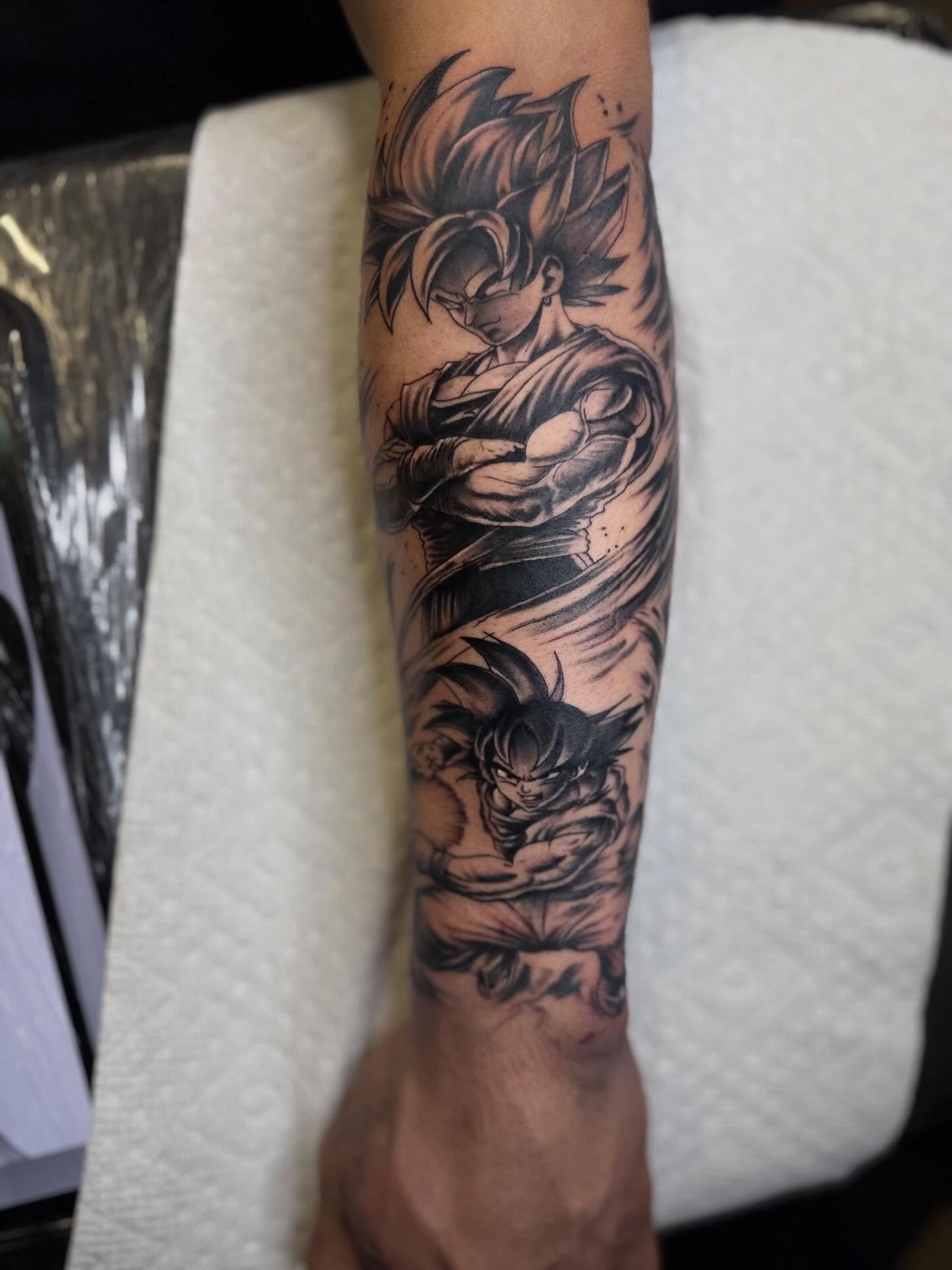 Tattoo by @el_enano_tatto — black_and_grey, realism