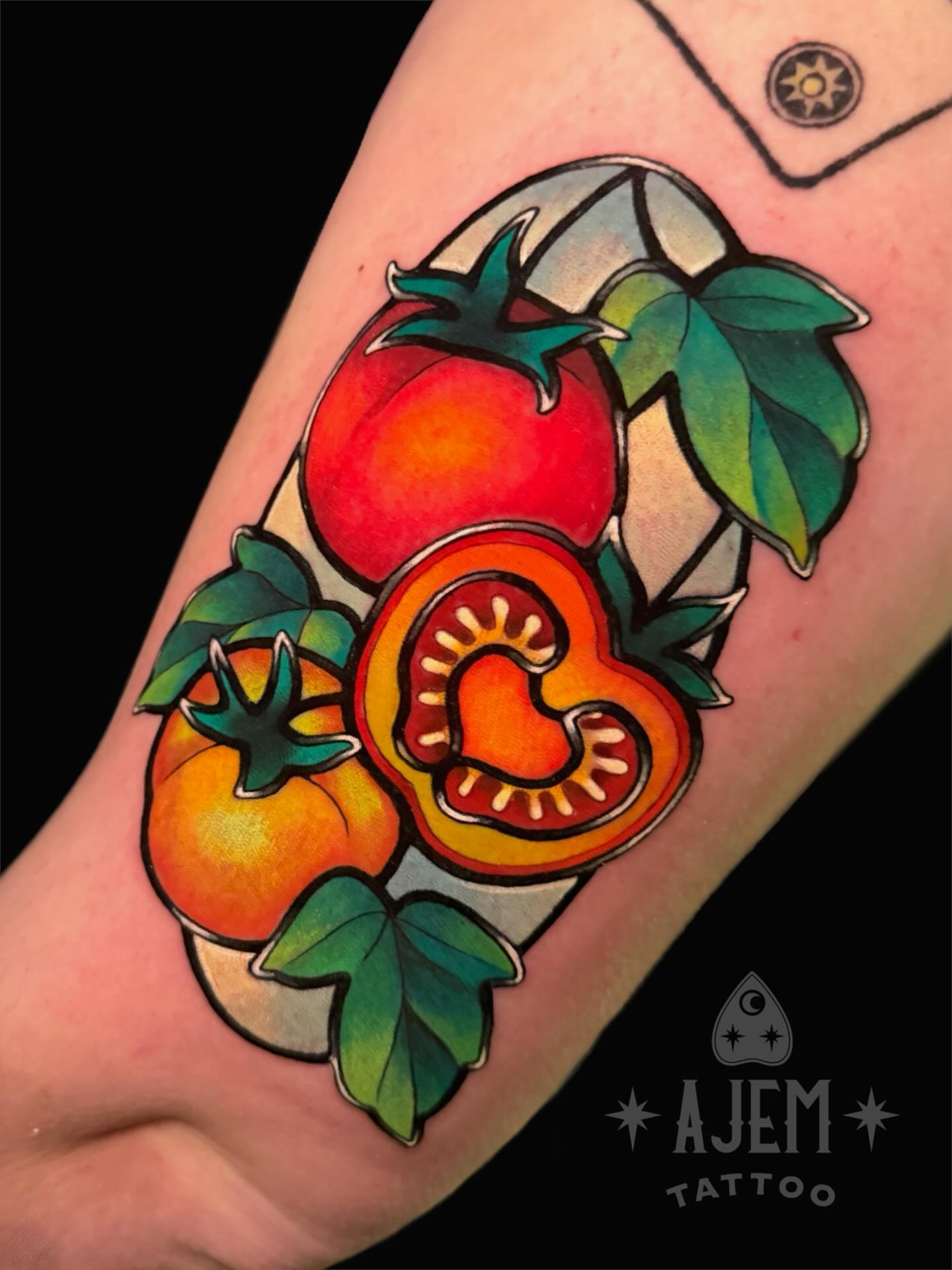 Tattoo by @ajemtattoo — american_traditional