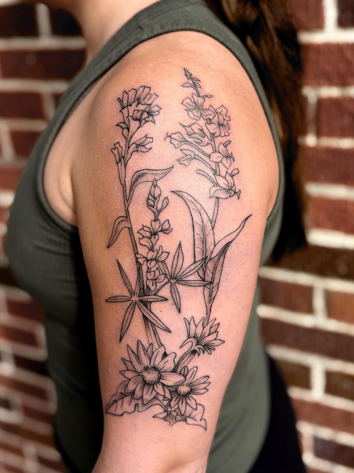 Tattoo by @kelseydzintars — black_and_grey