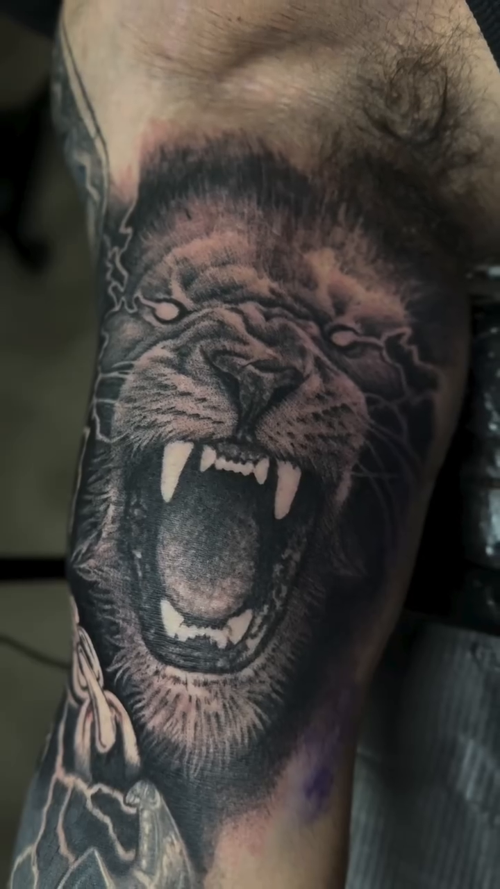 Tattoo by @absolute_culturemx — realism, black_and_grey