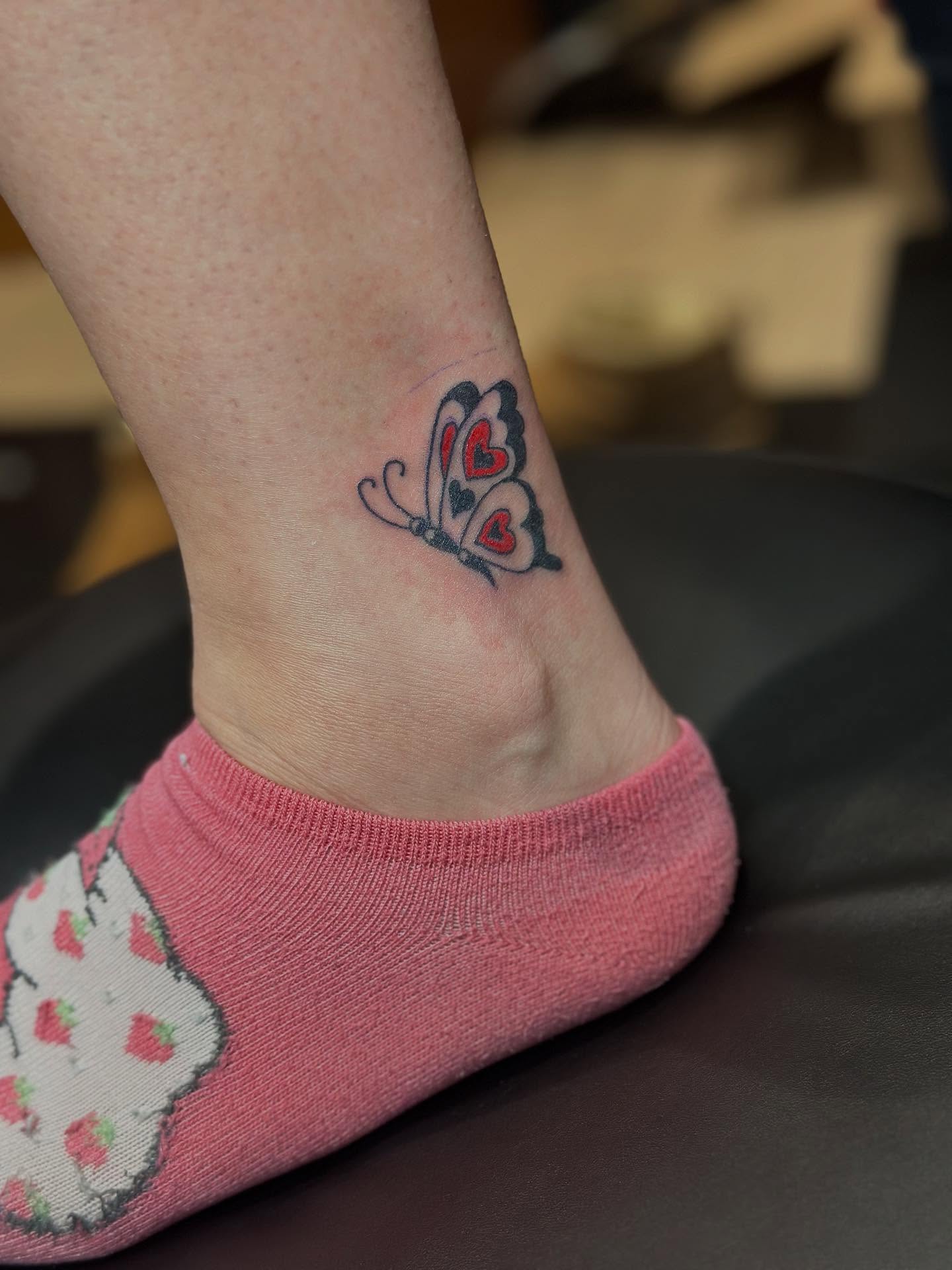Tattoo by @jewelstattoos_ — dotwork